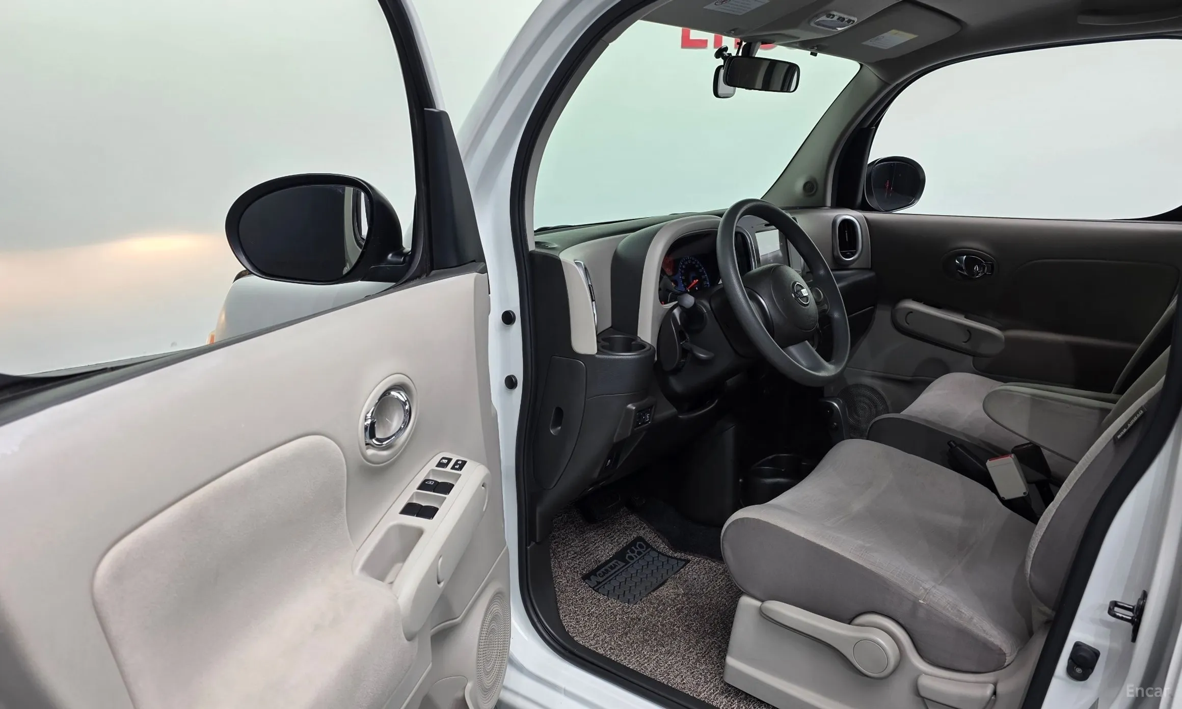 Nissan Cube превью 10