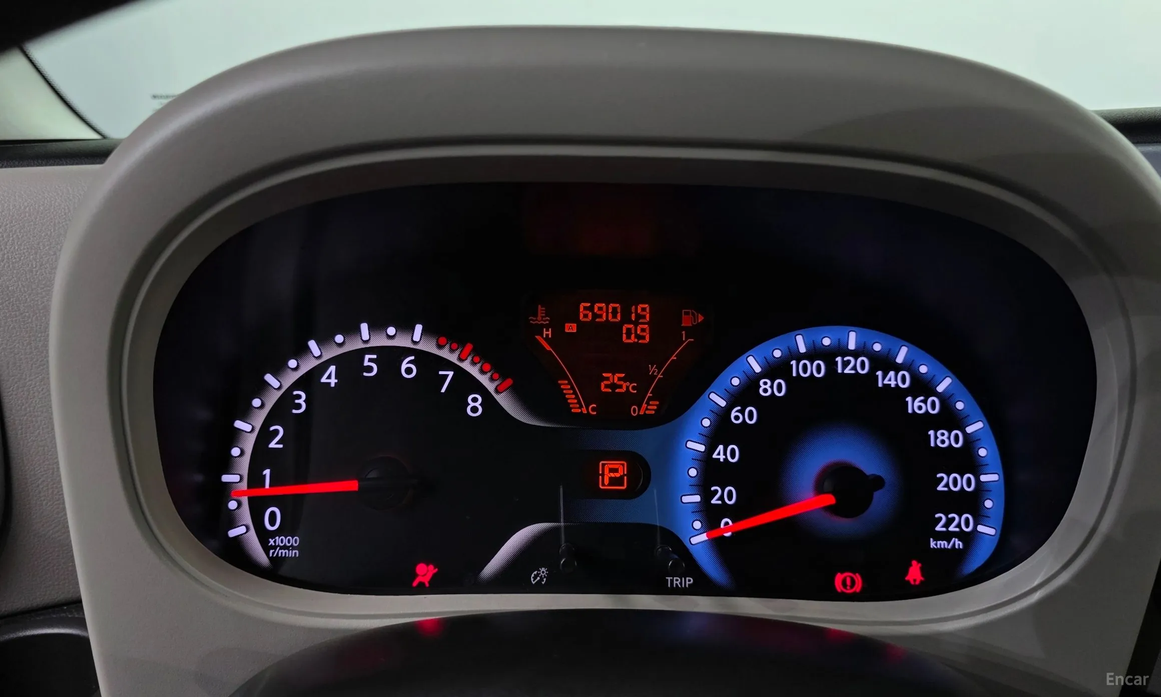 Nissan Cube превью 8