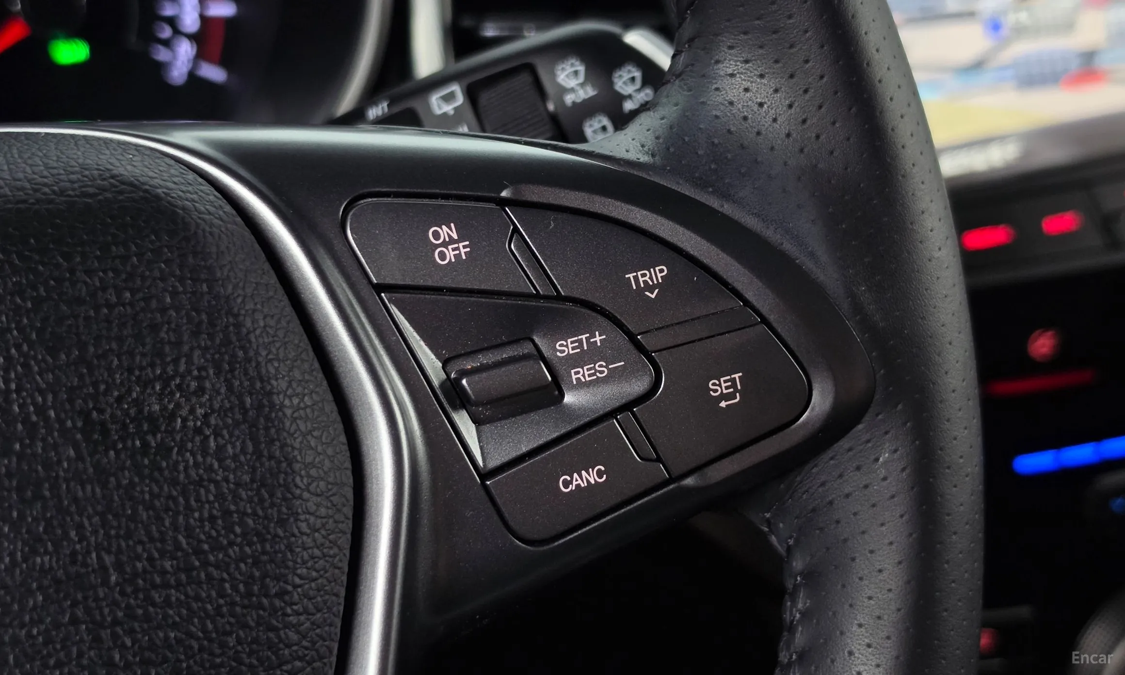 KG Mobility (SsangYong) Tivoli Armor превью 14