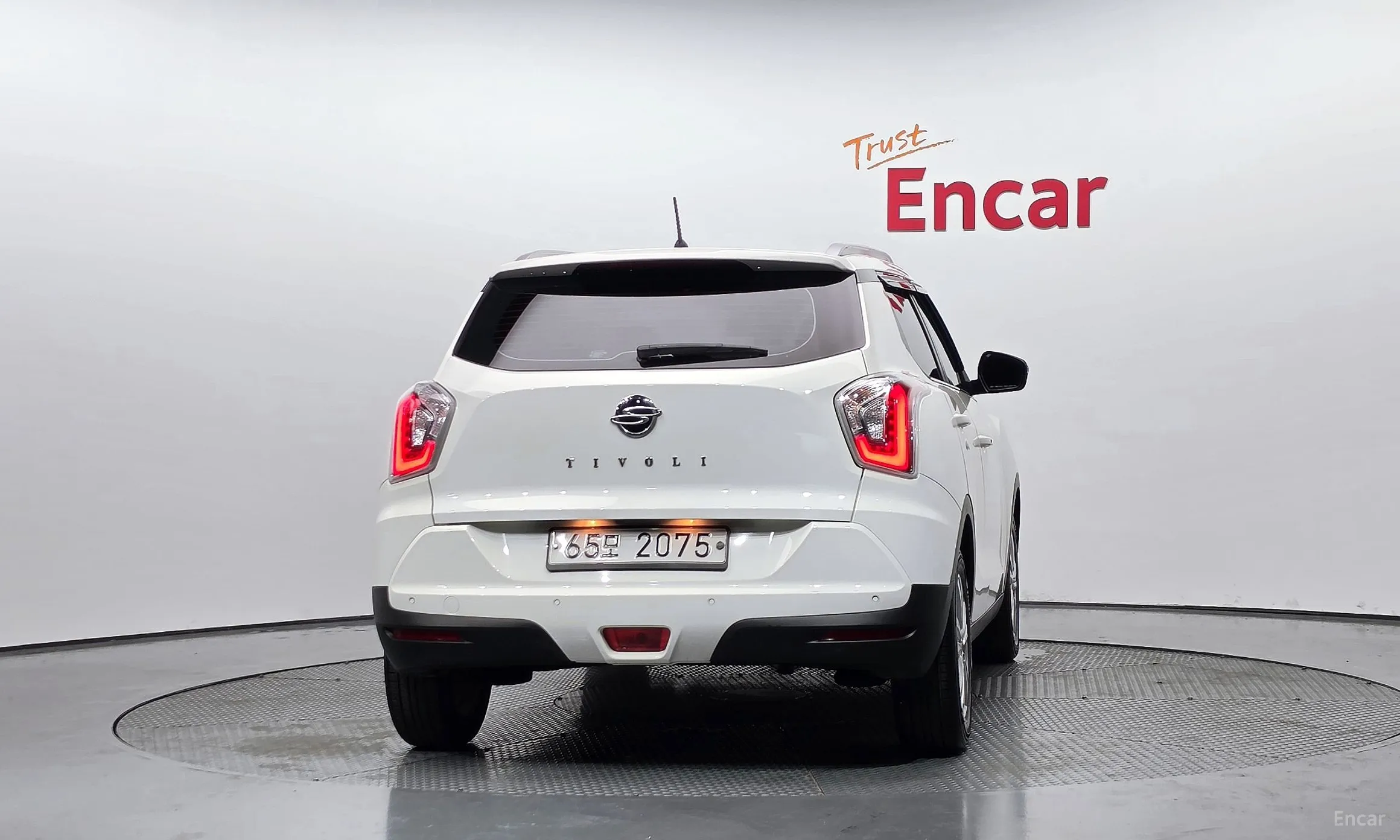 KG Mobility (SsangYong) Tivoli Armor превью 4