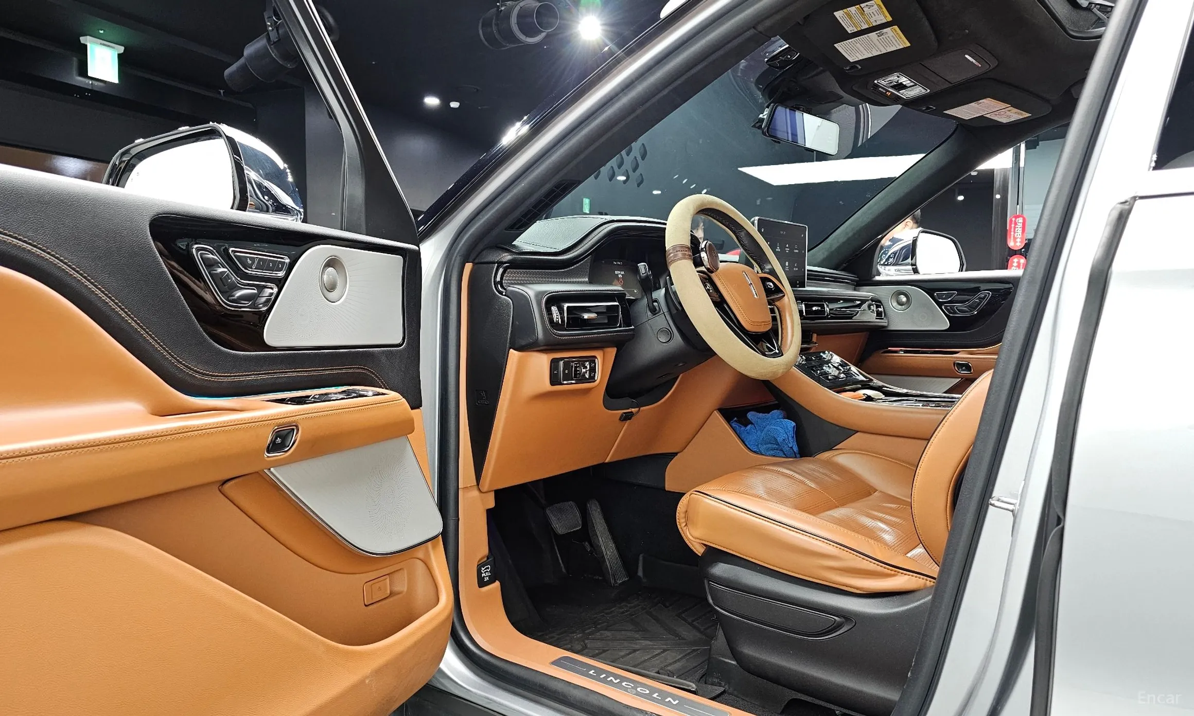 Lincoln Aviator 2nd Generation превью 10