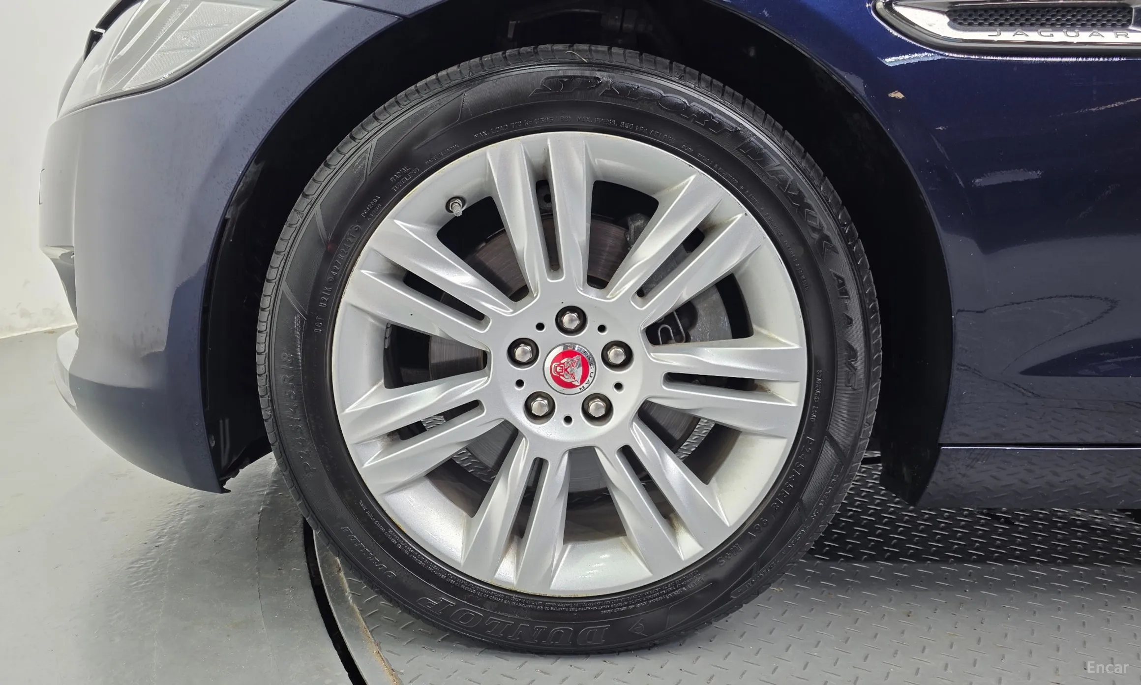 Jaguar XF (x260) превью 5