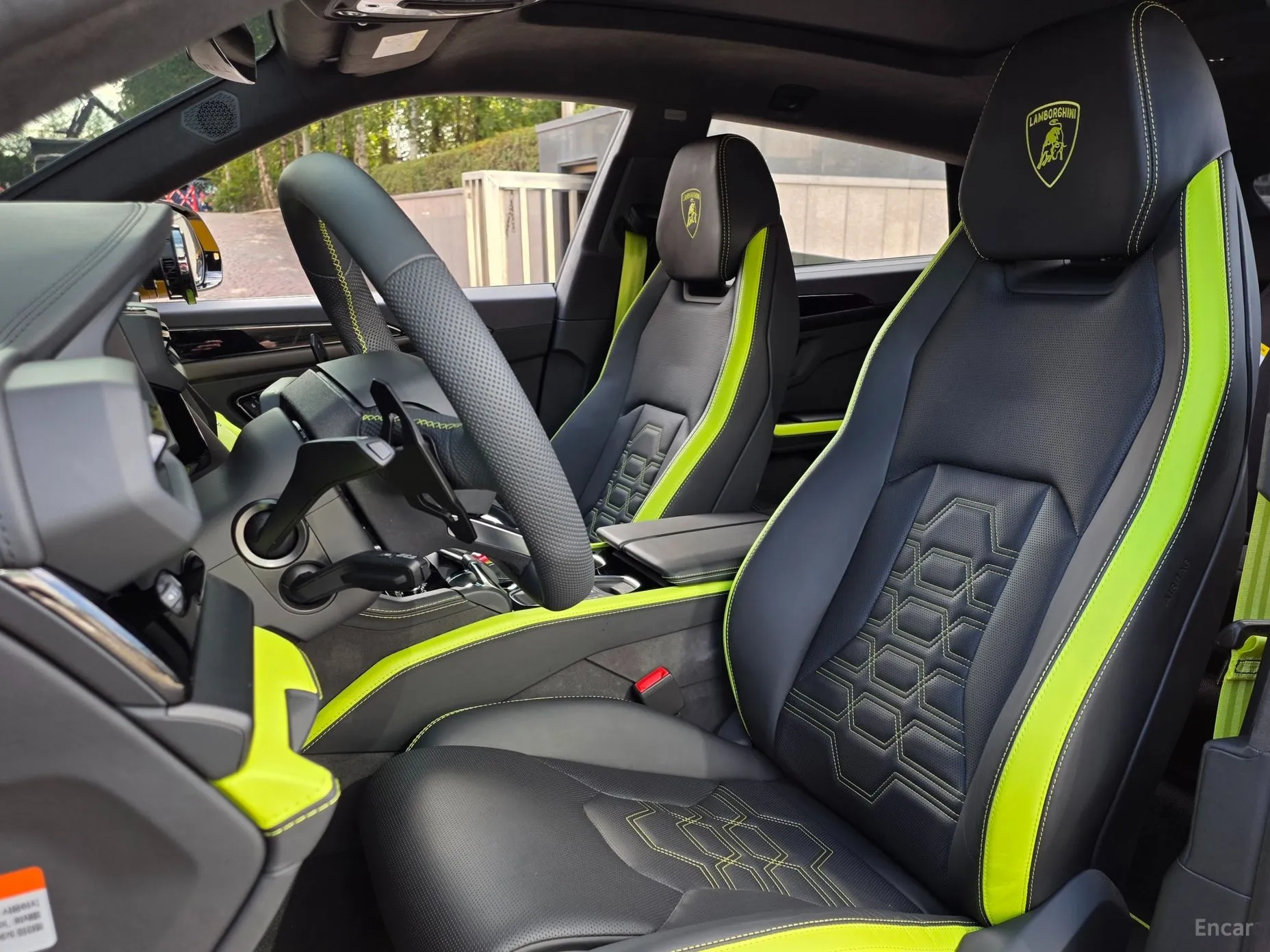 Lamborghini Urus превью 10