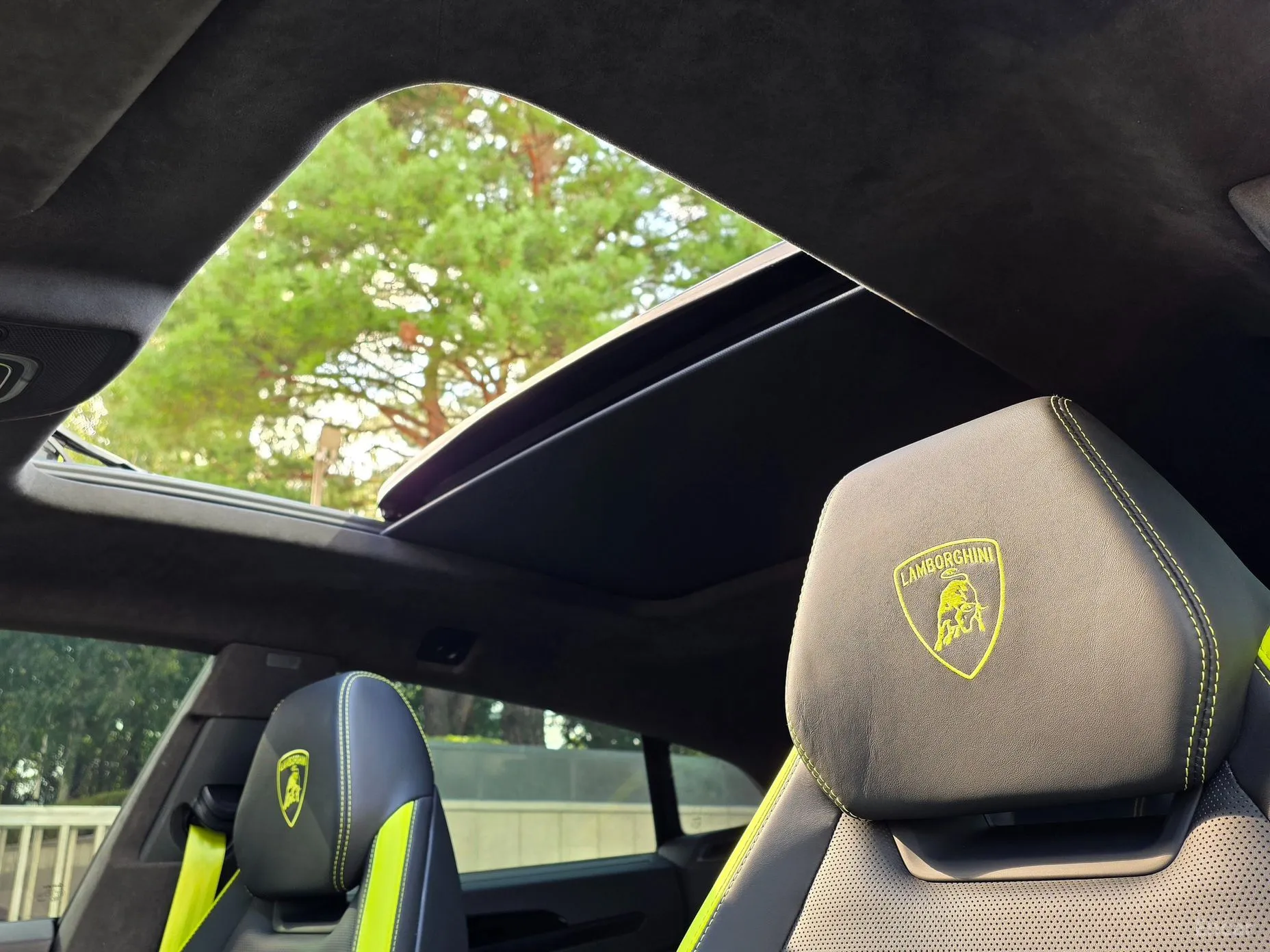 Lamborghini Urus превью 13
