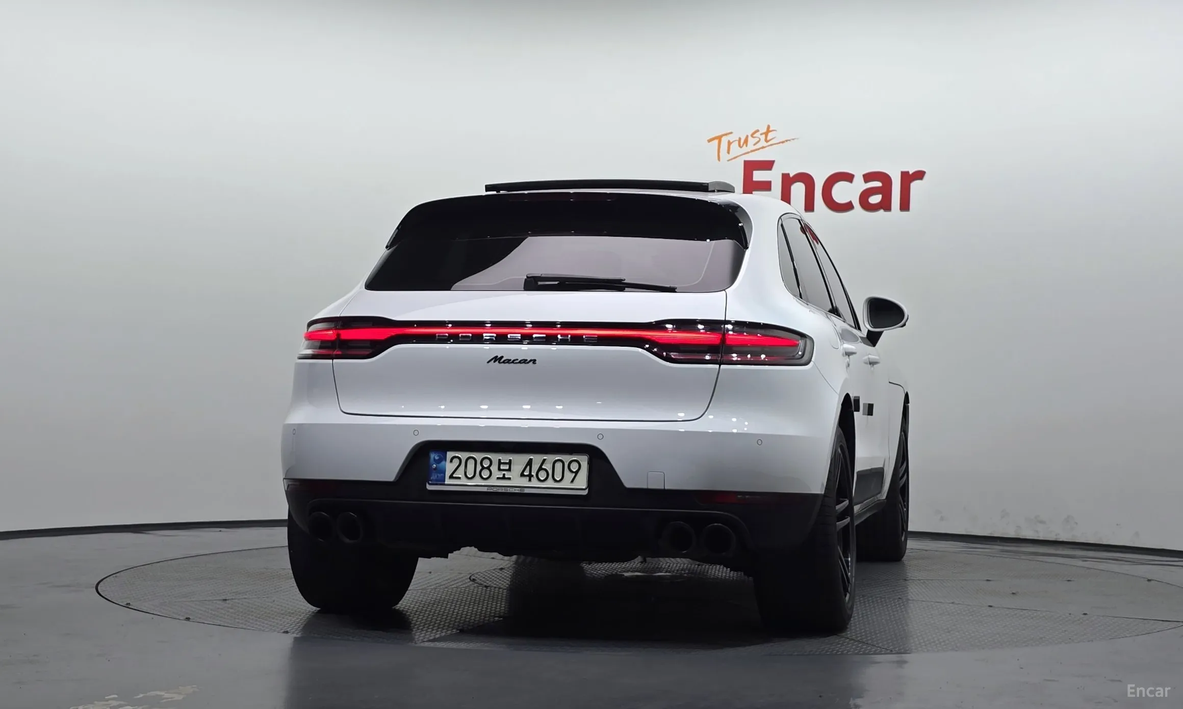 Porsche Macan превью 4