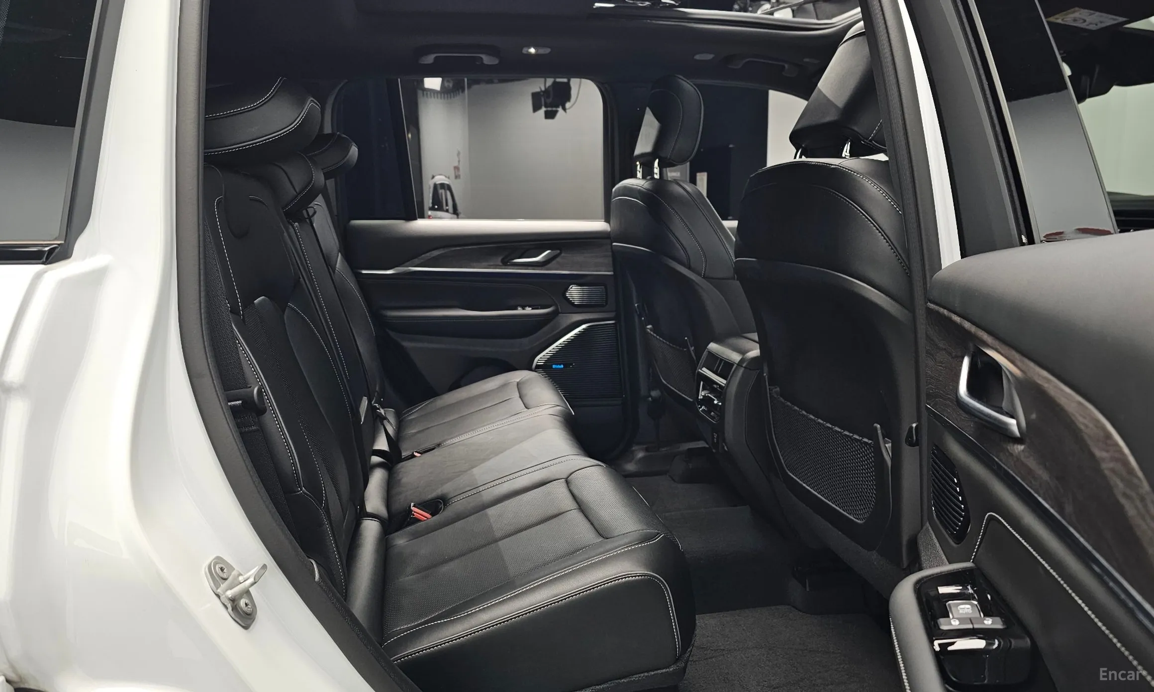 Jeep Grand Cherokee (WL) превью 12