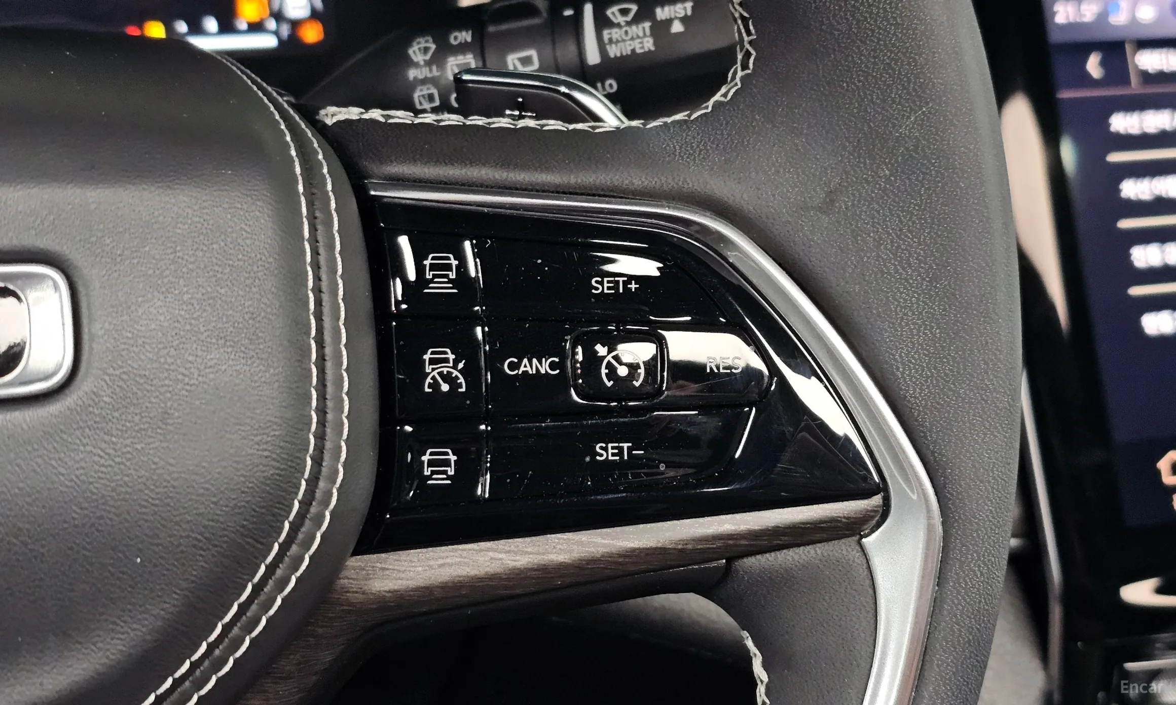 Jeep Grand Cherokee (WL) превью 15