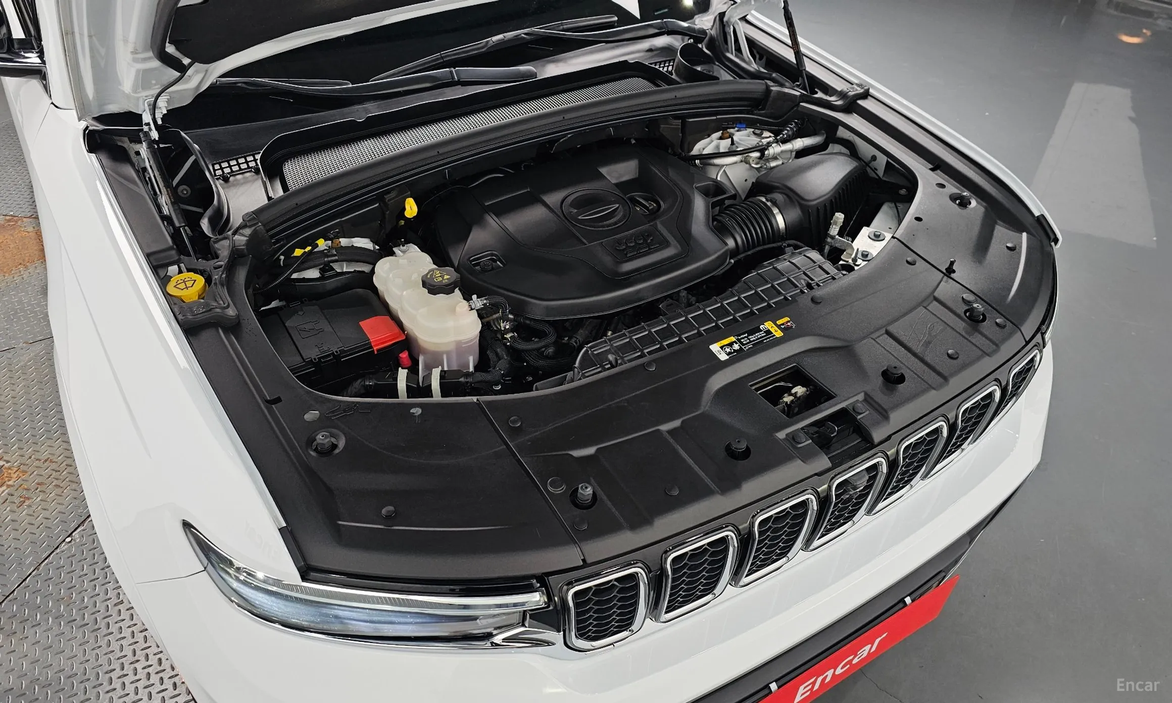 Jeep Grand Cherokee (WL) превью 6