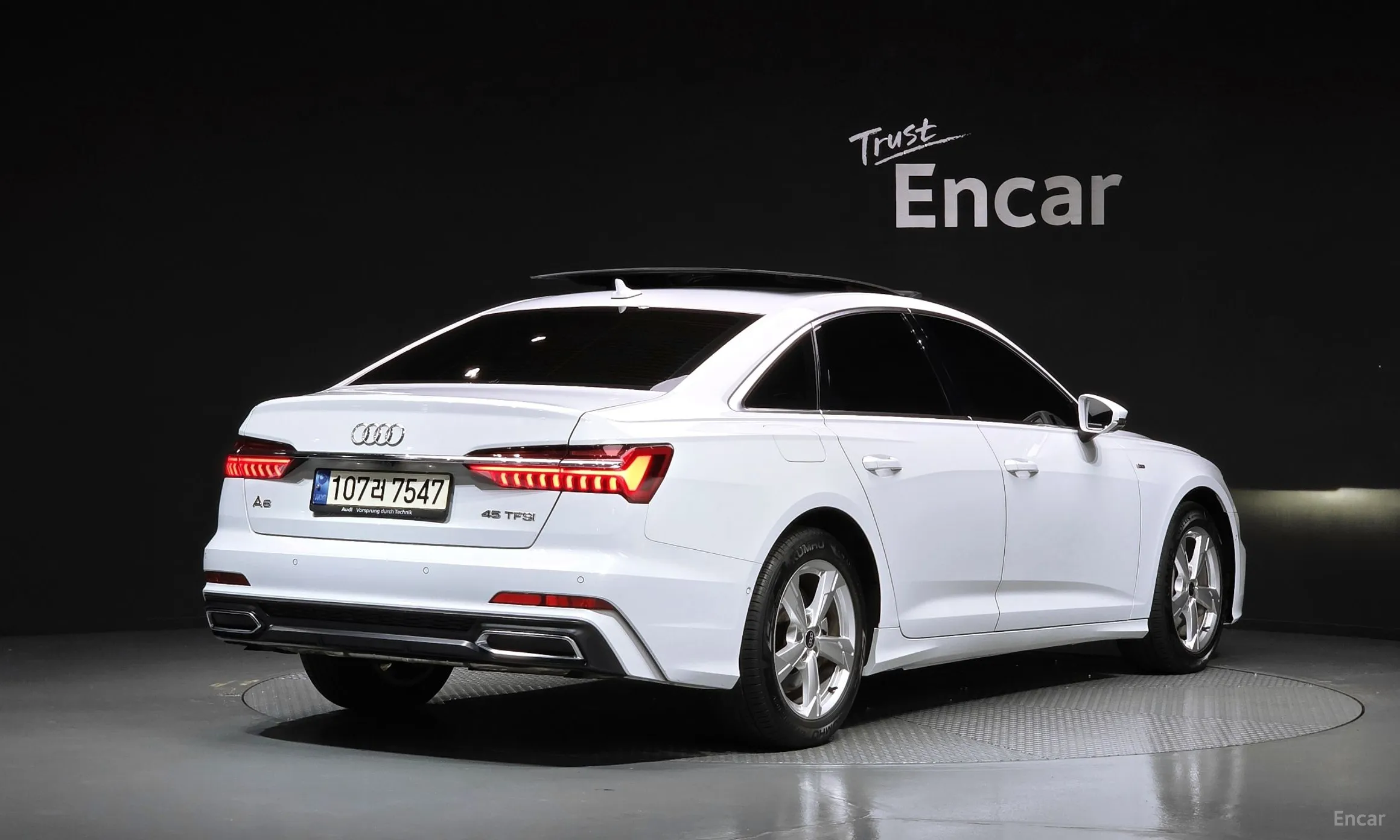 Audi A6 (C8)