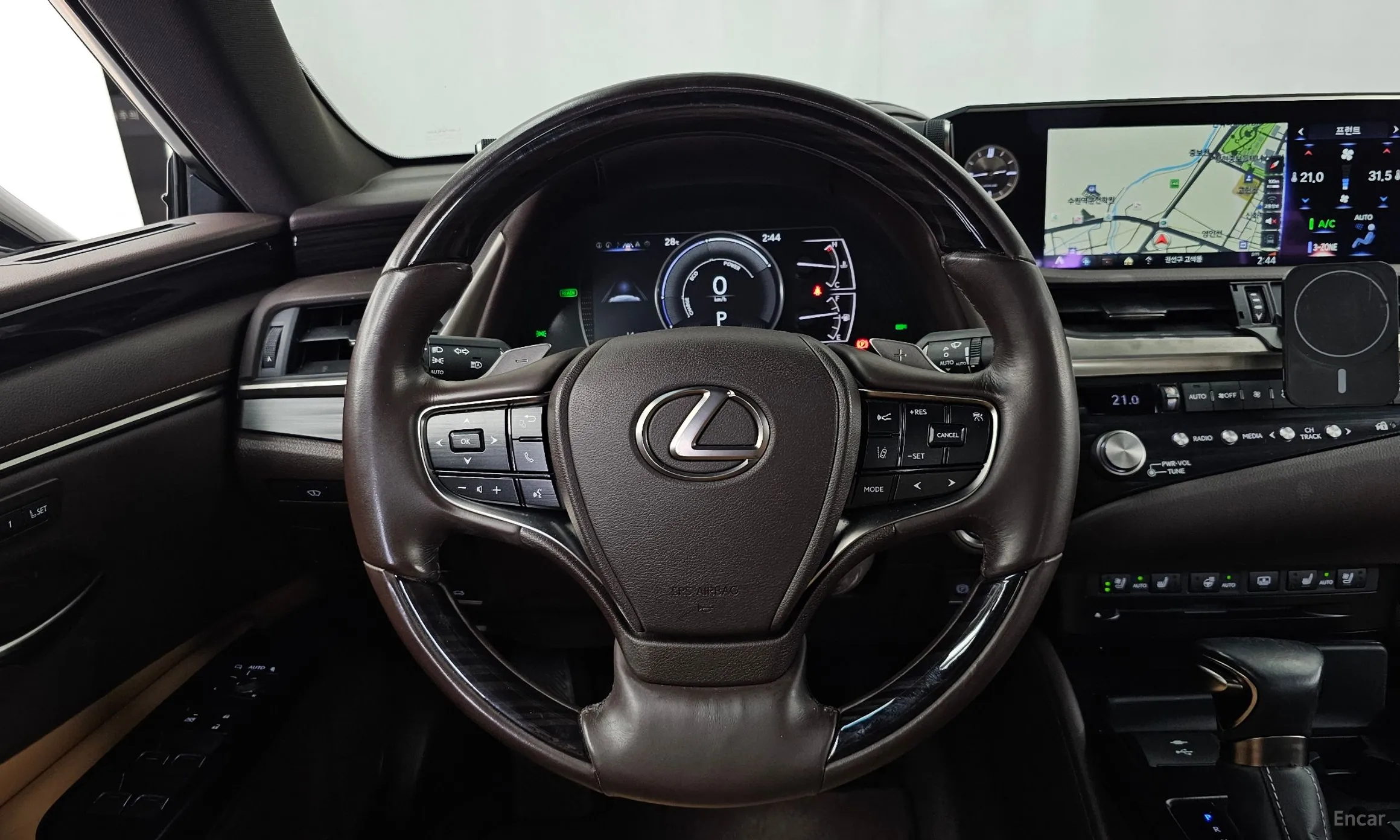 Lexus ES300h 7th Generation превью 13