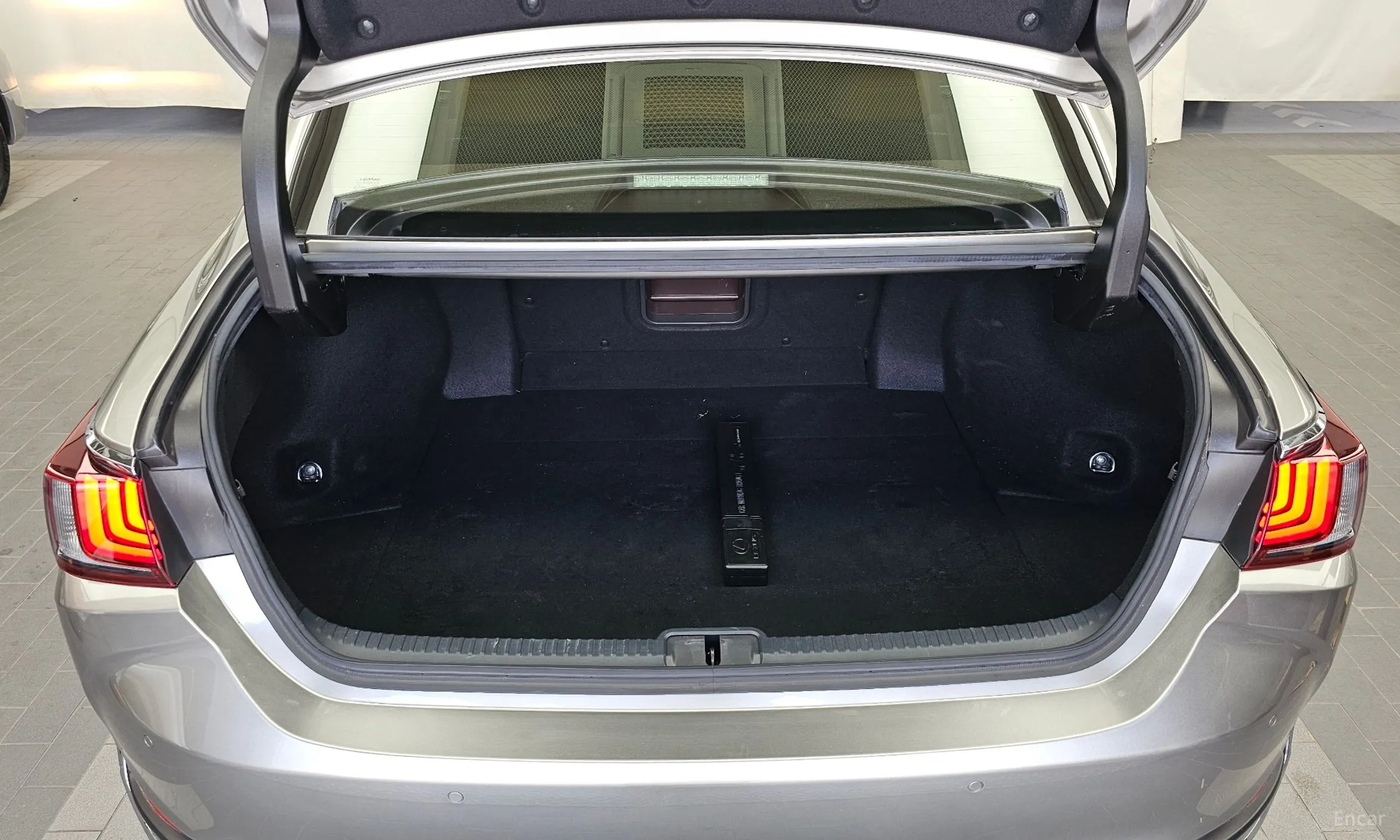 Lexus ES300h 7th Generation превью 20