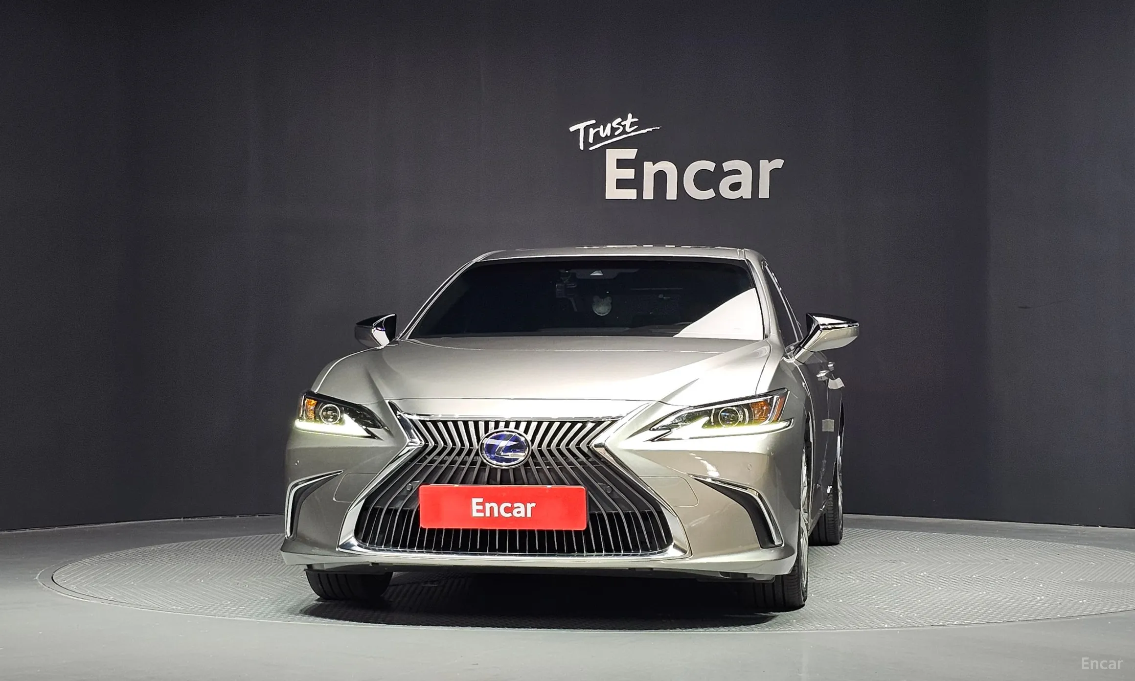 Lexus ES300h 7th Generation превью 3