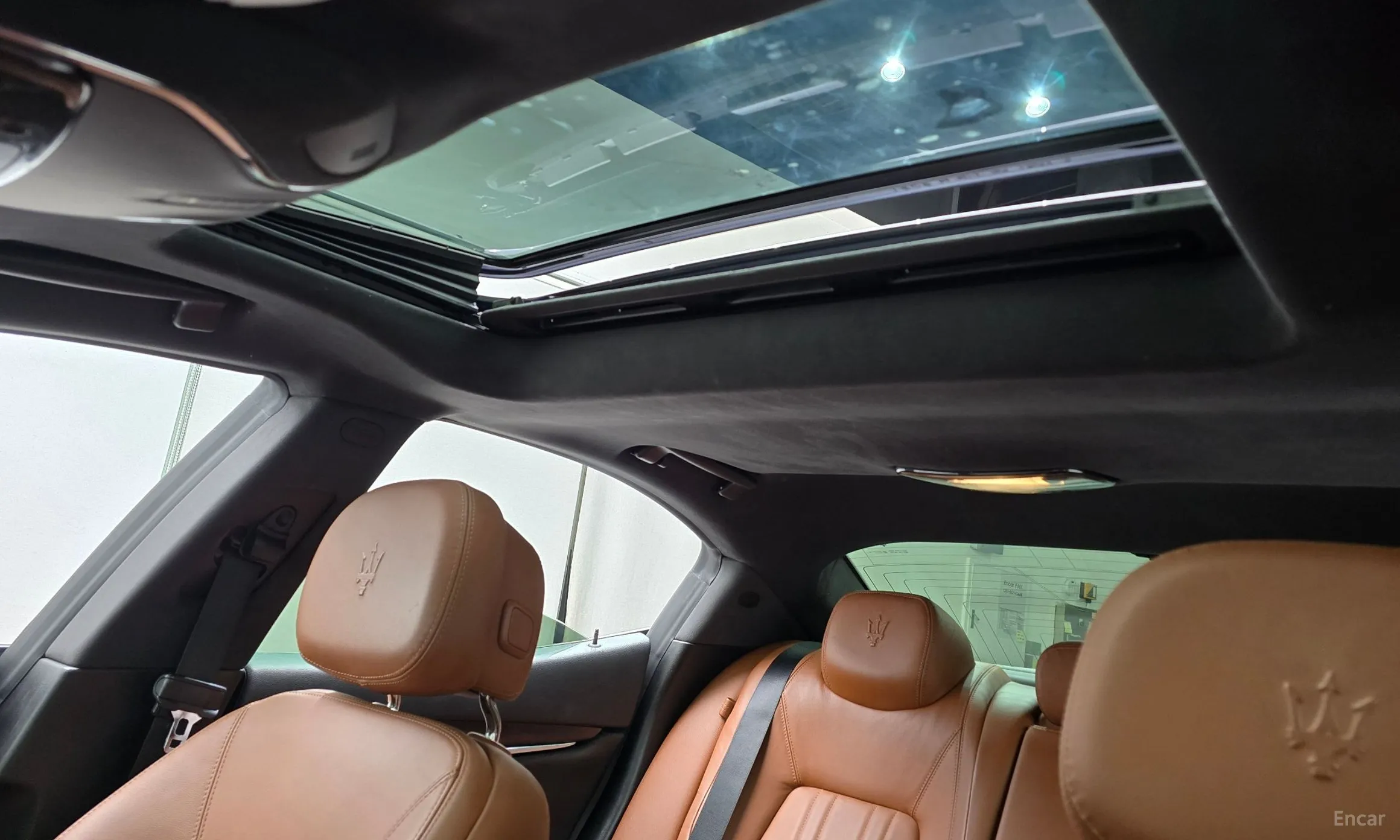 Maserati Ghibli превью 20