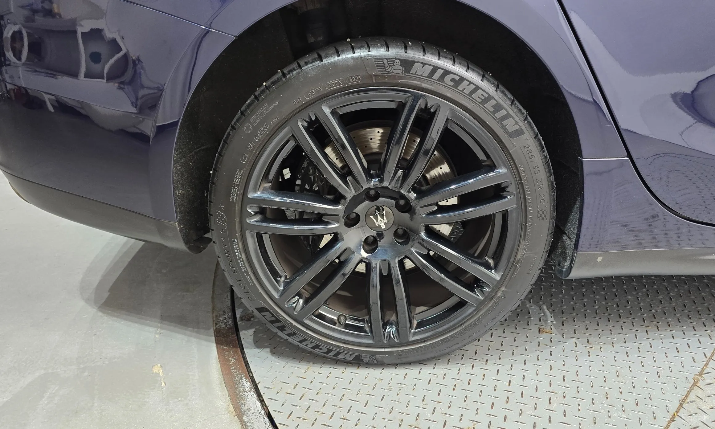 Maserati Ghibli превью 5