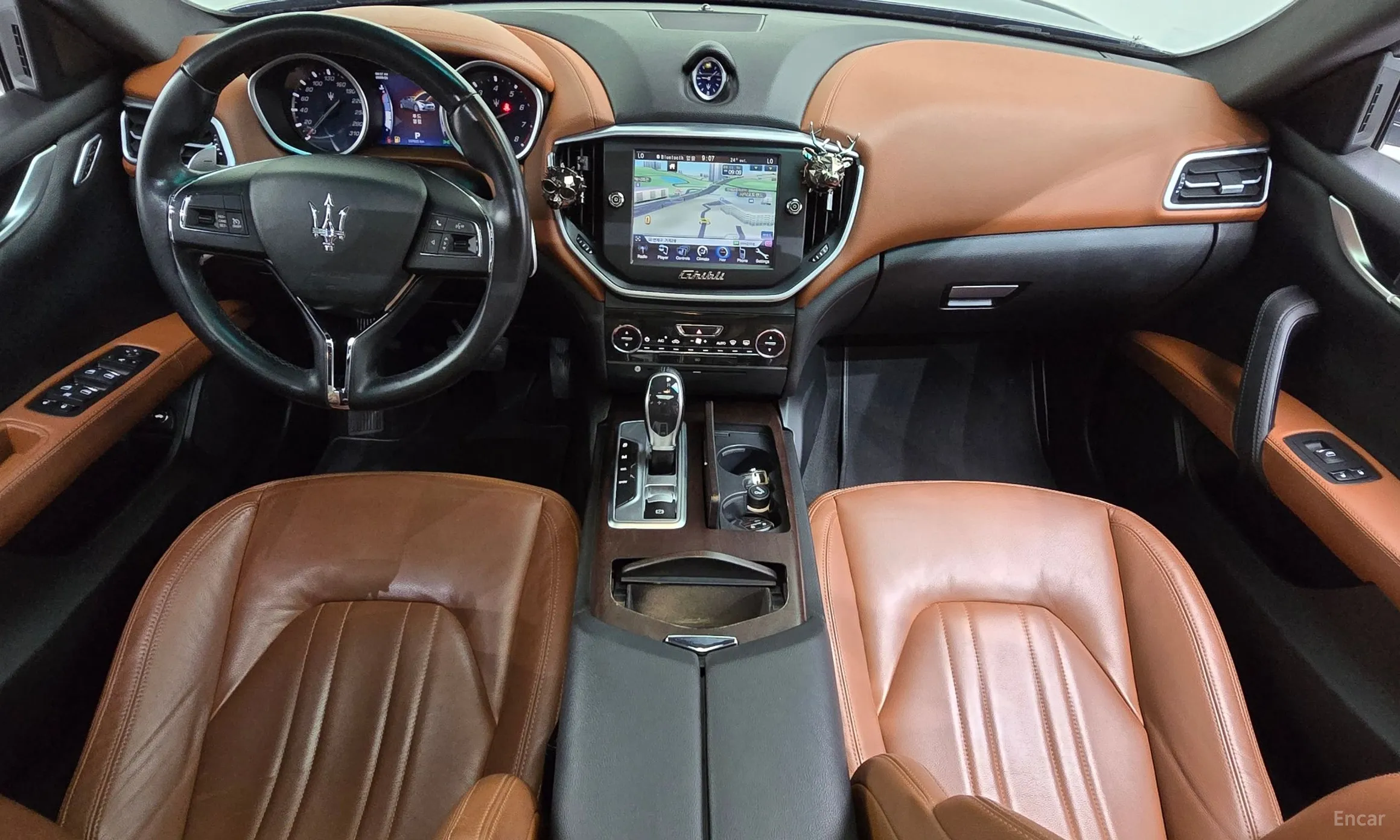 Maserati Ghibli превью 7