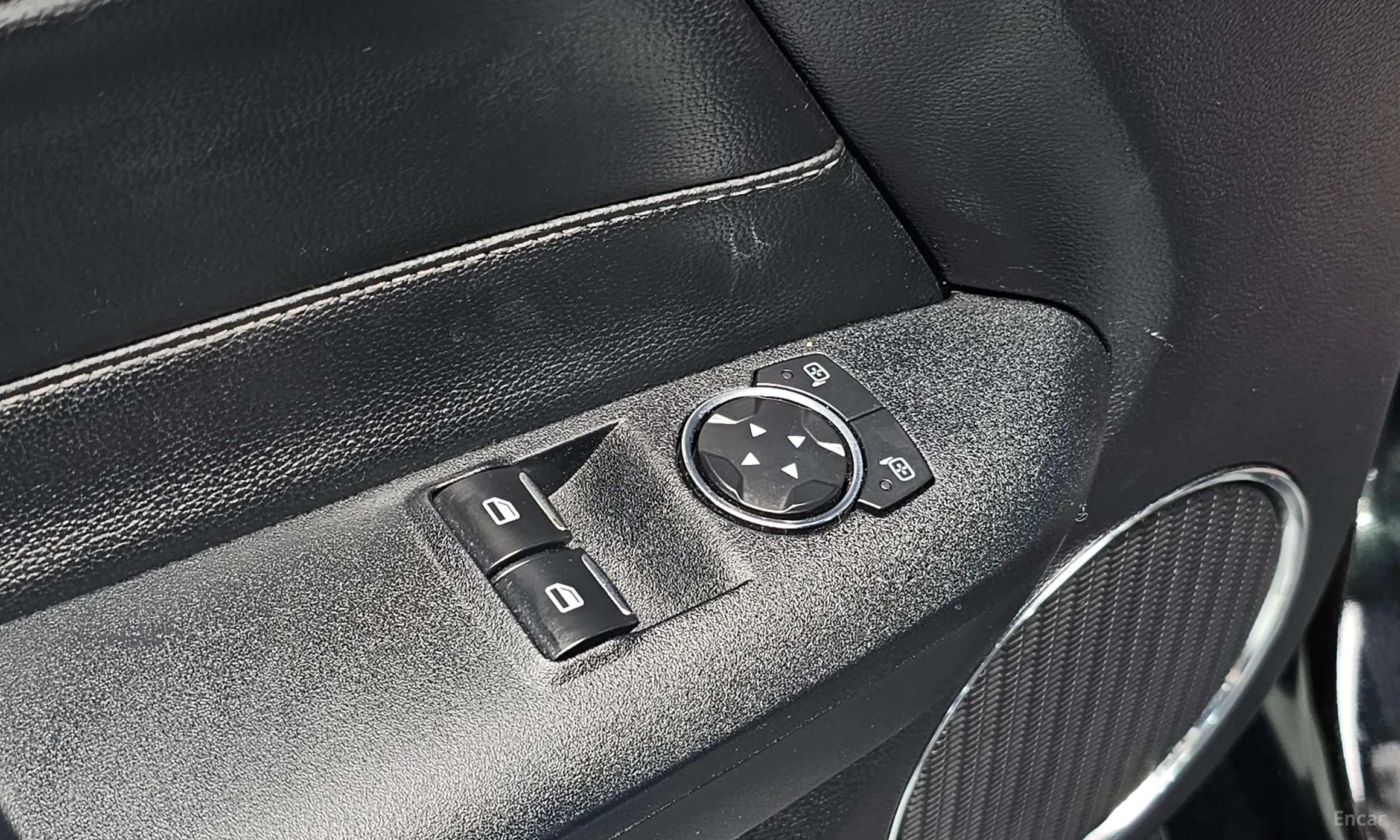 Ford Mustang превью 16