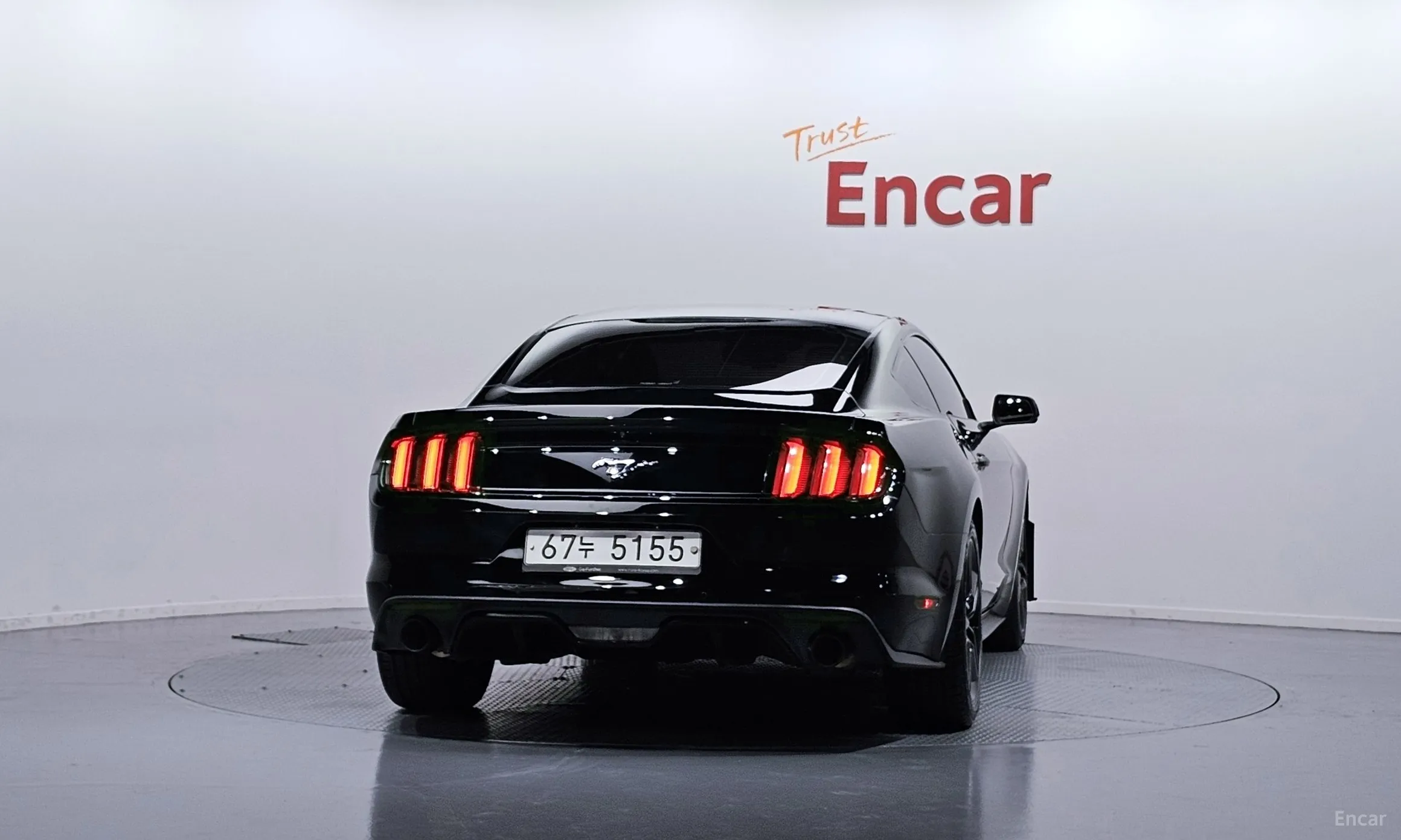 Ford Mustang превью 4