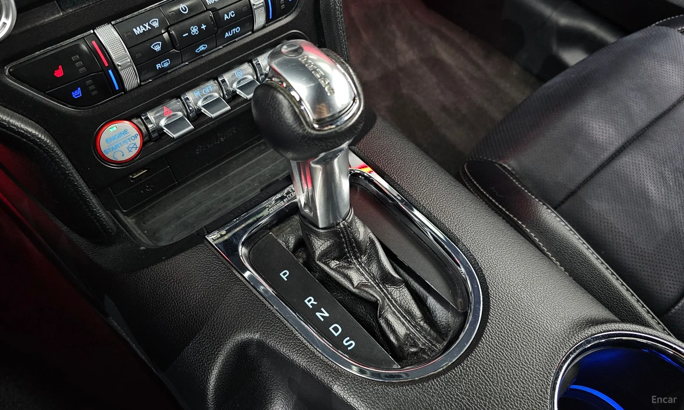 Ford Mustang превью 9