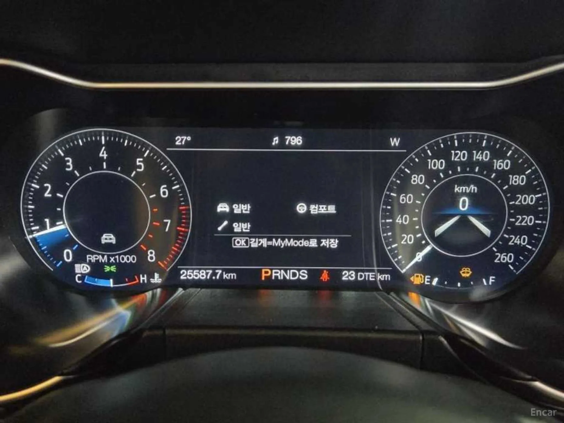 Ford Mustang превью 14