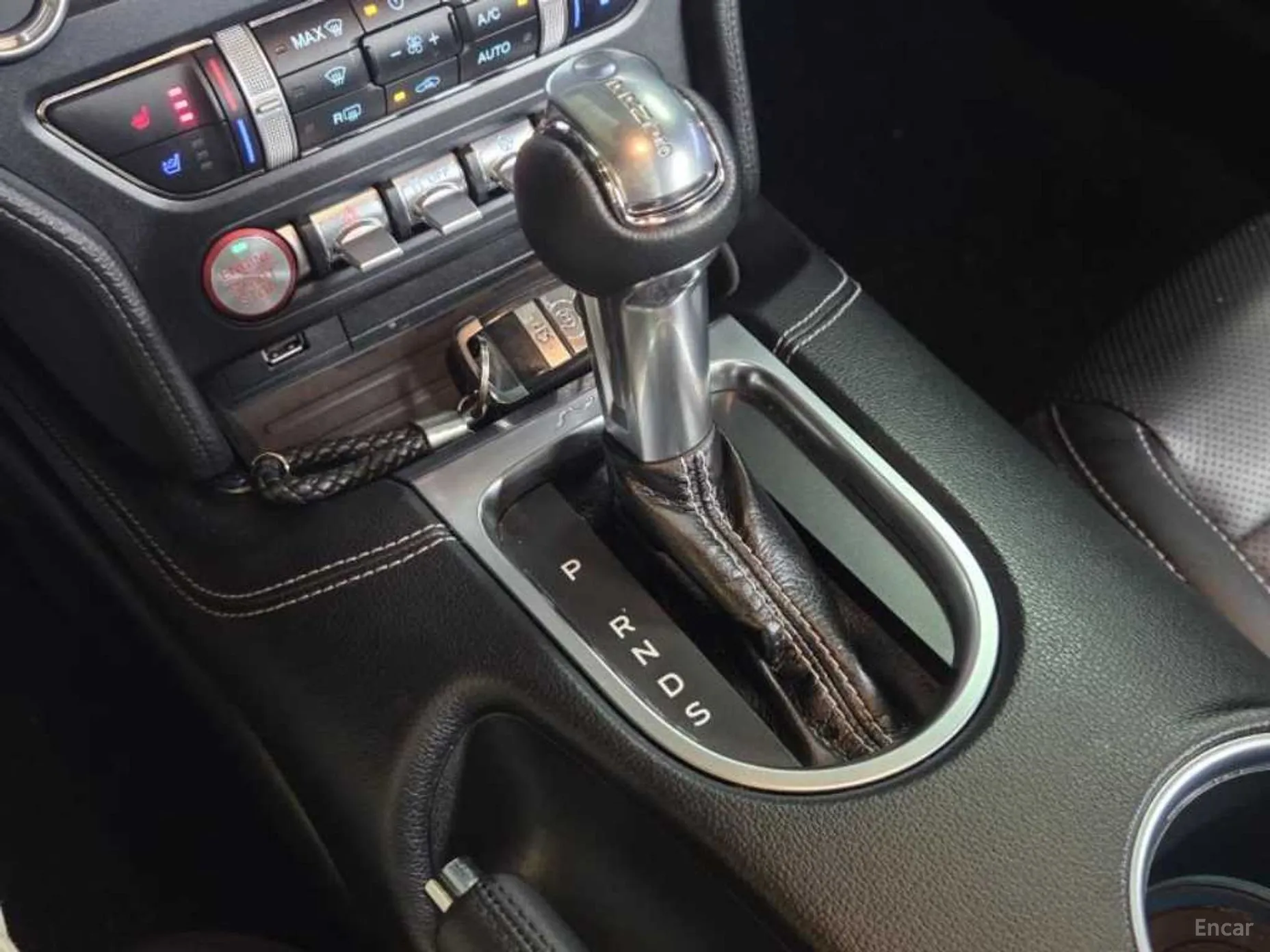Ford Mustang превью 18