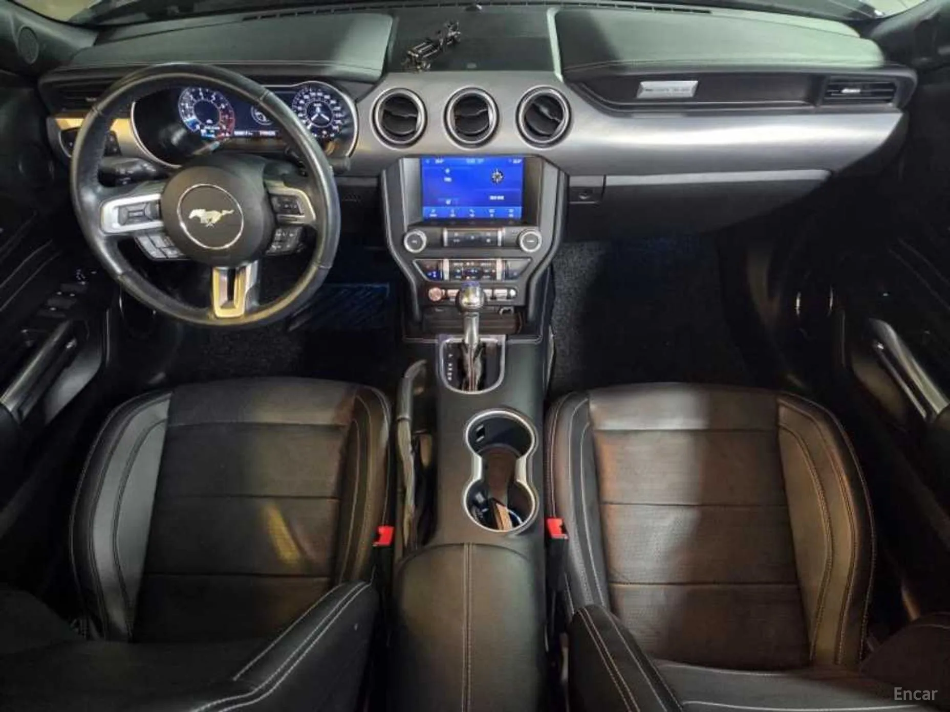 Ford Mustang превью 8