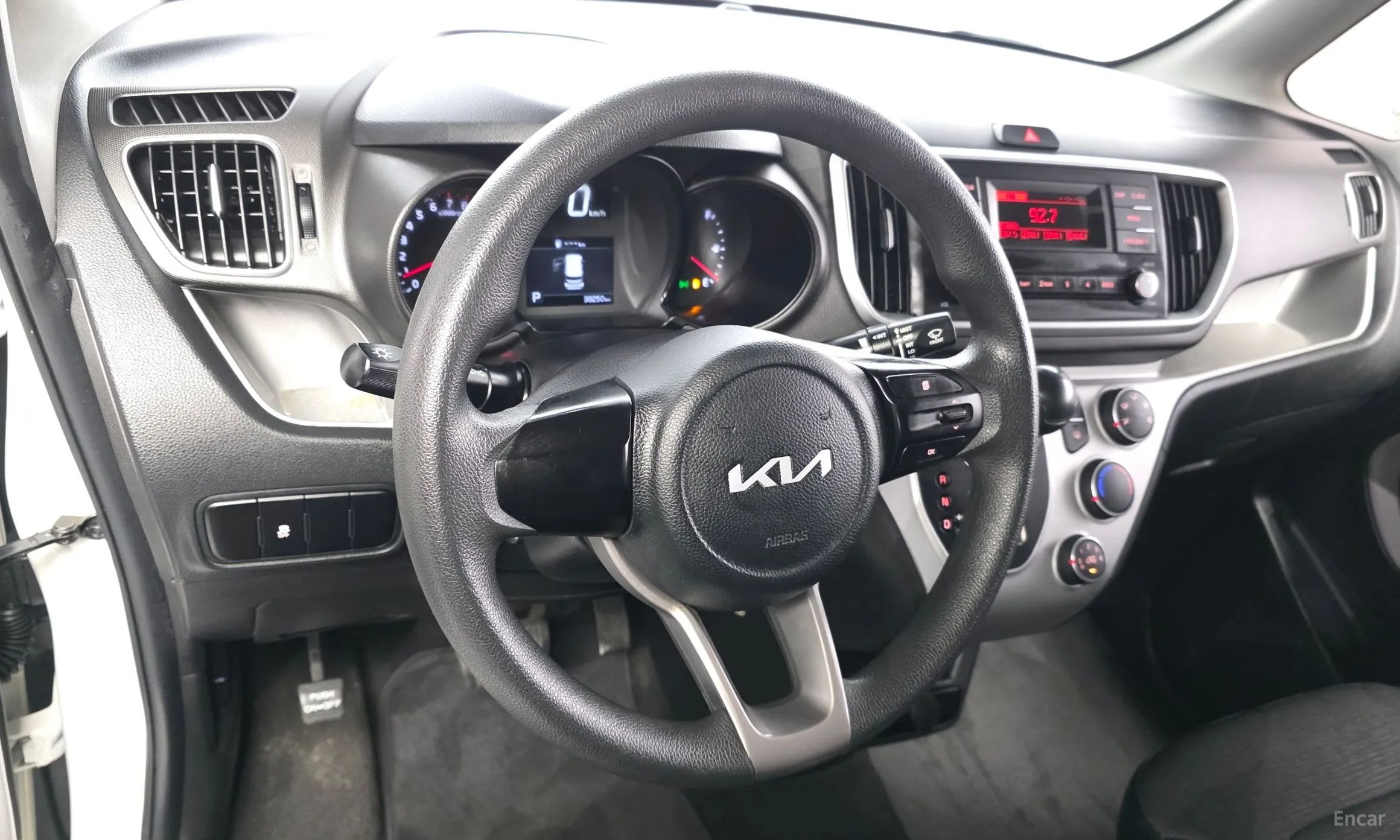 Kia Ray превью 13