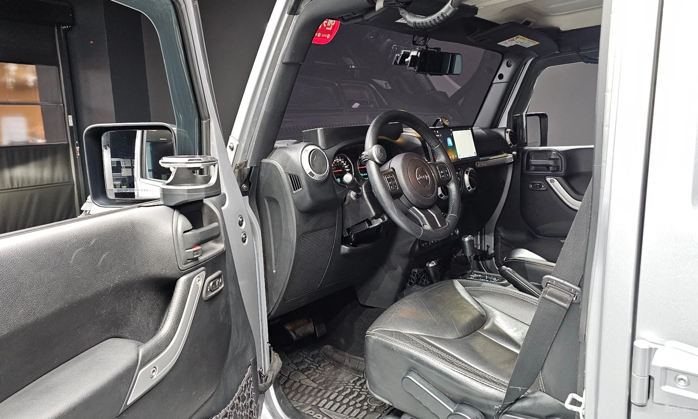 Jeep Wrangler (JK) превью 10
