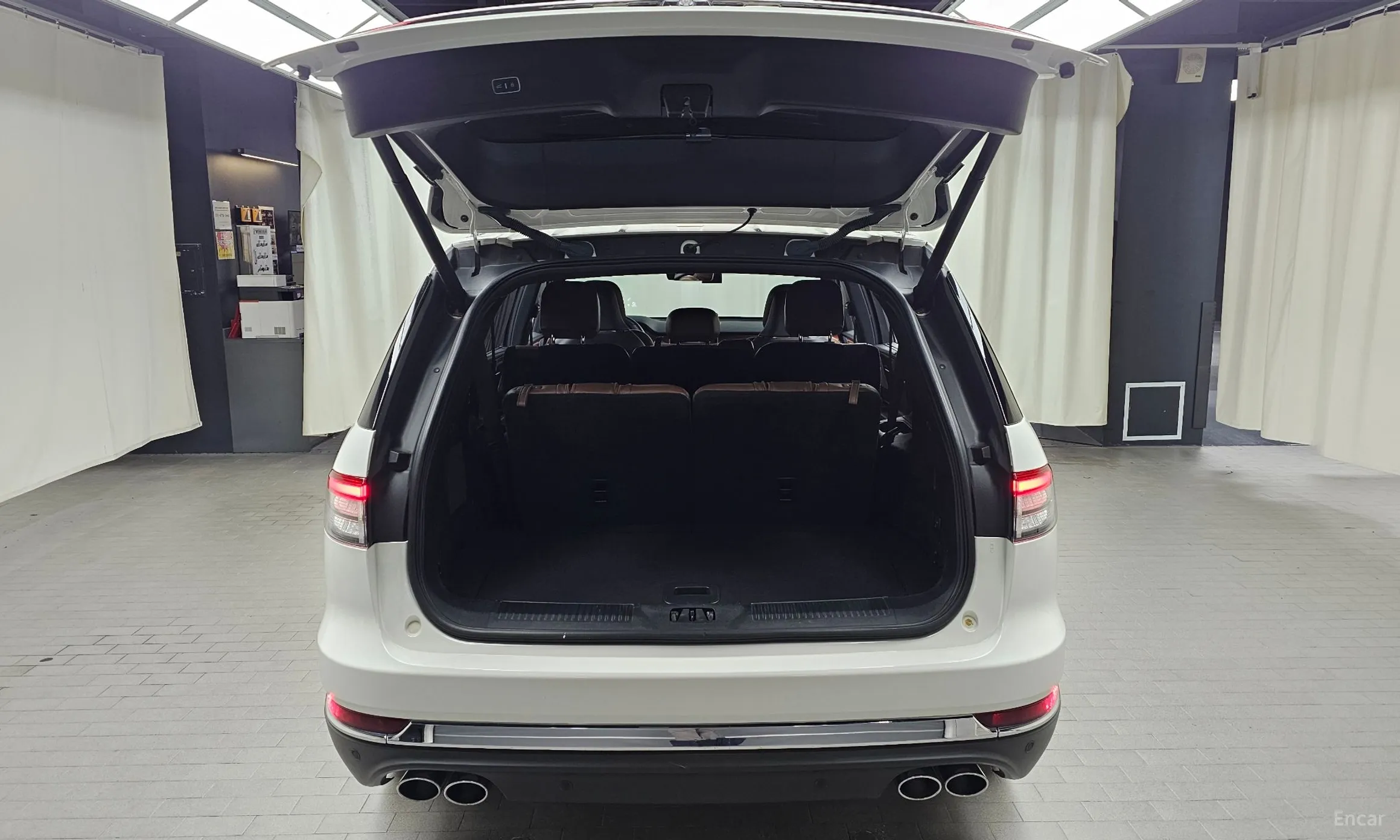Lincoln Aviator 2nd Generation превью 16