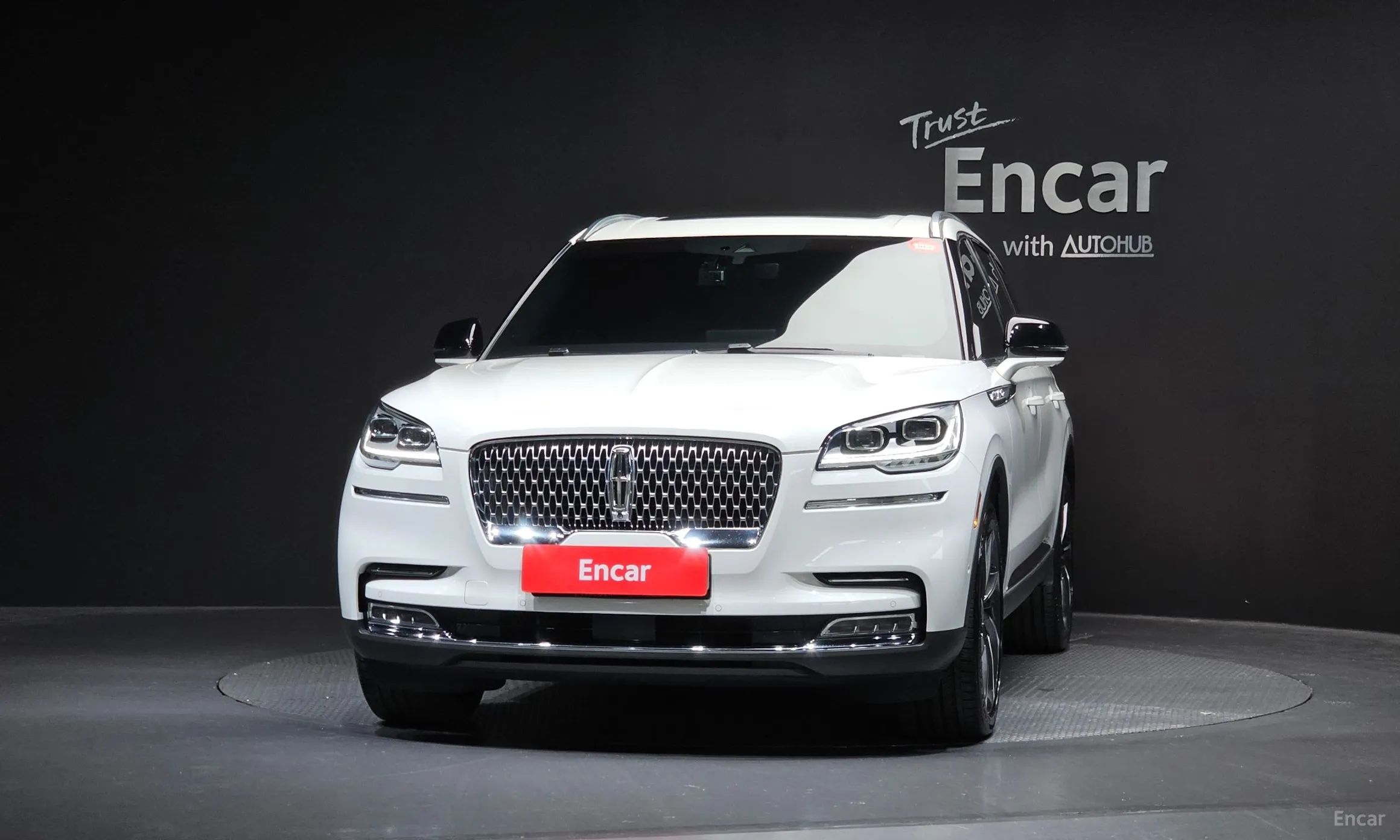 Lincoln Aviator 2nd Generation превью 3