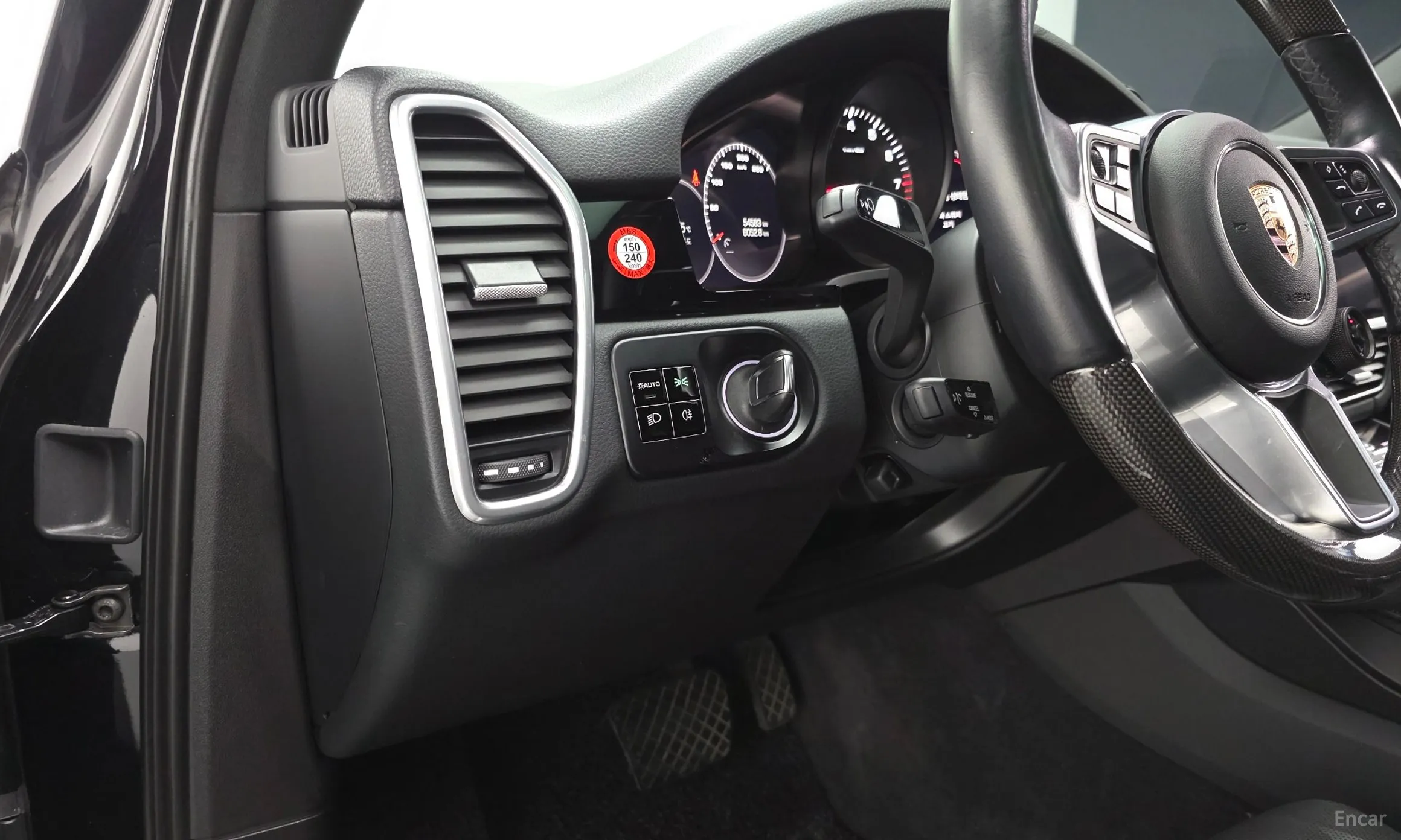 Porsche Cayenne (PO536) превью 13