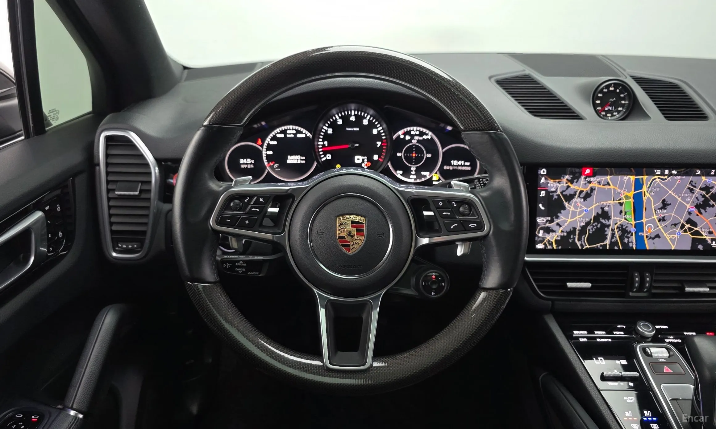 Porsche Cayenne (PO536) превью 14