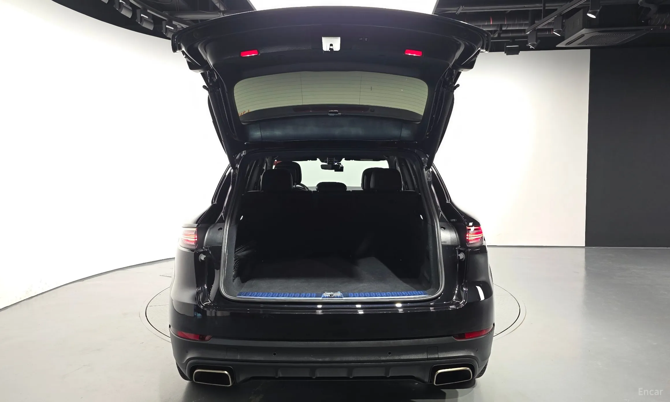 Porsche Cayenne (PO536) превью 20