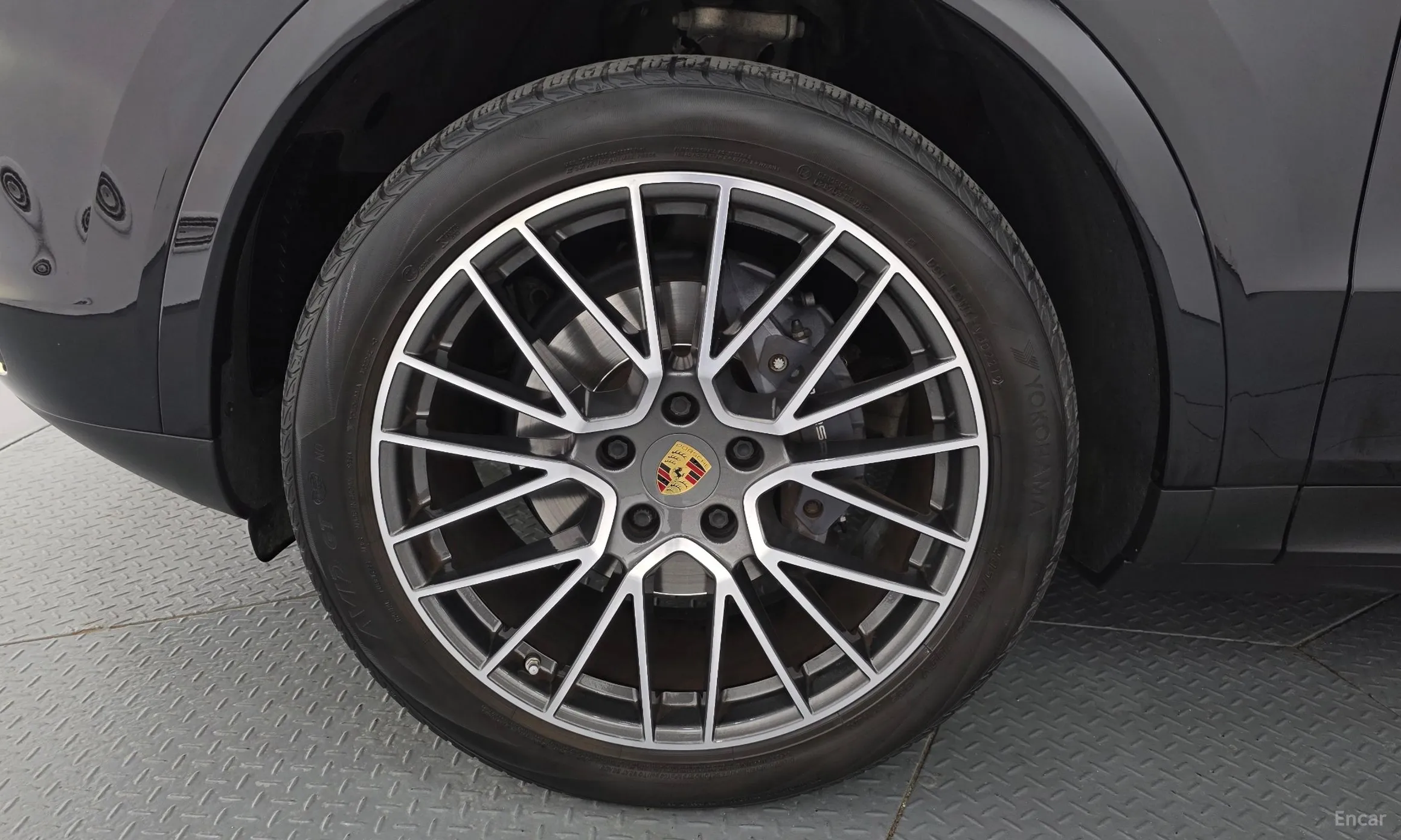 Porsche Cayenne (PO536) превью 5