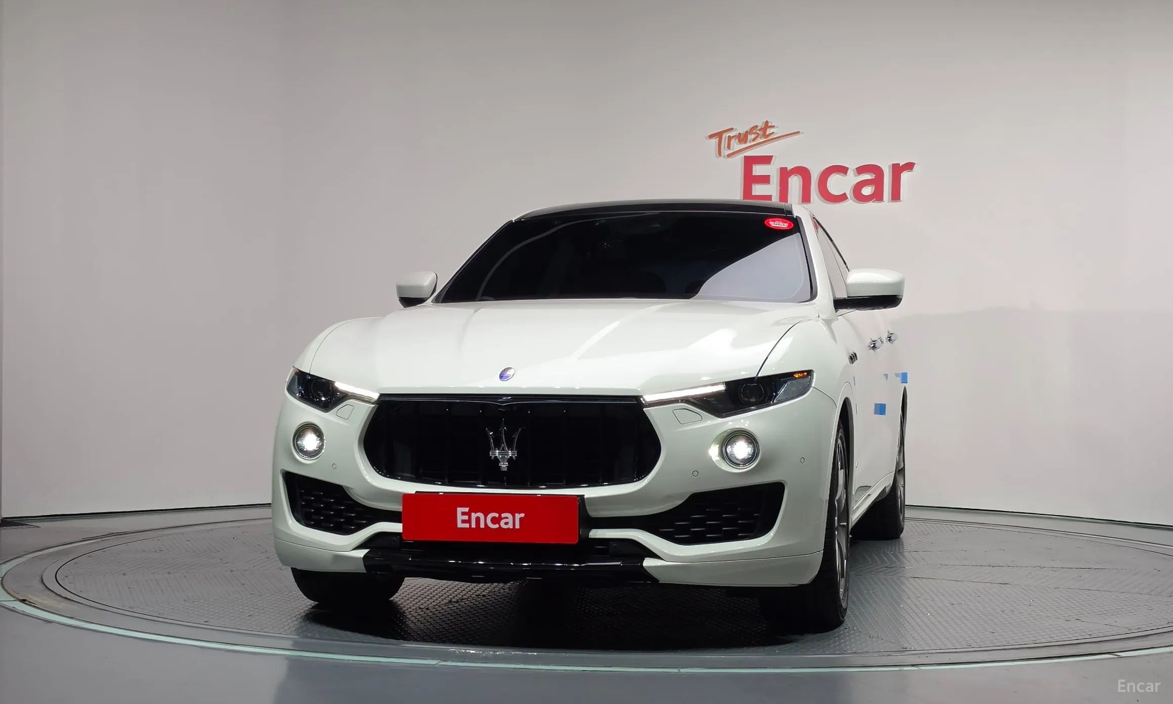 Maserati Levante превью 3