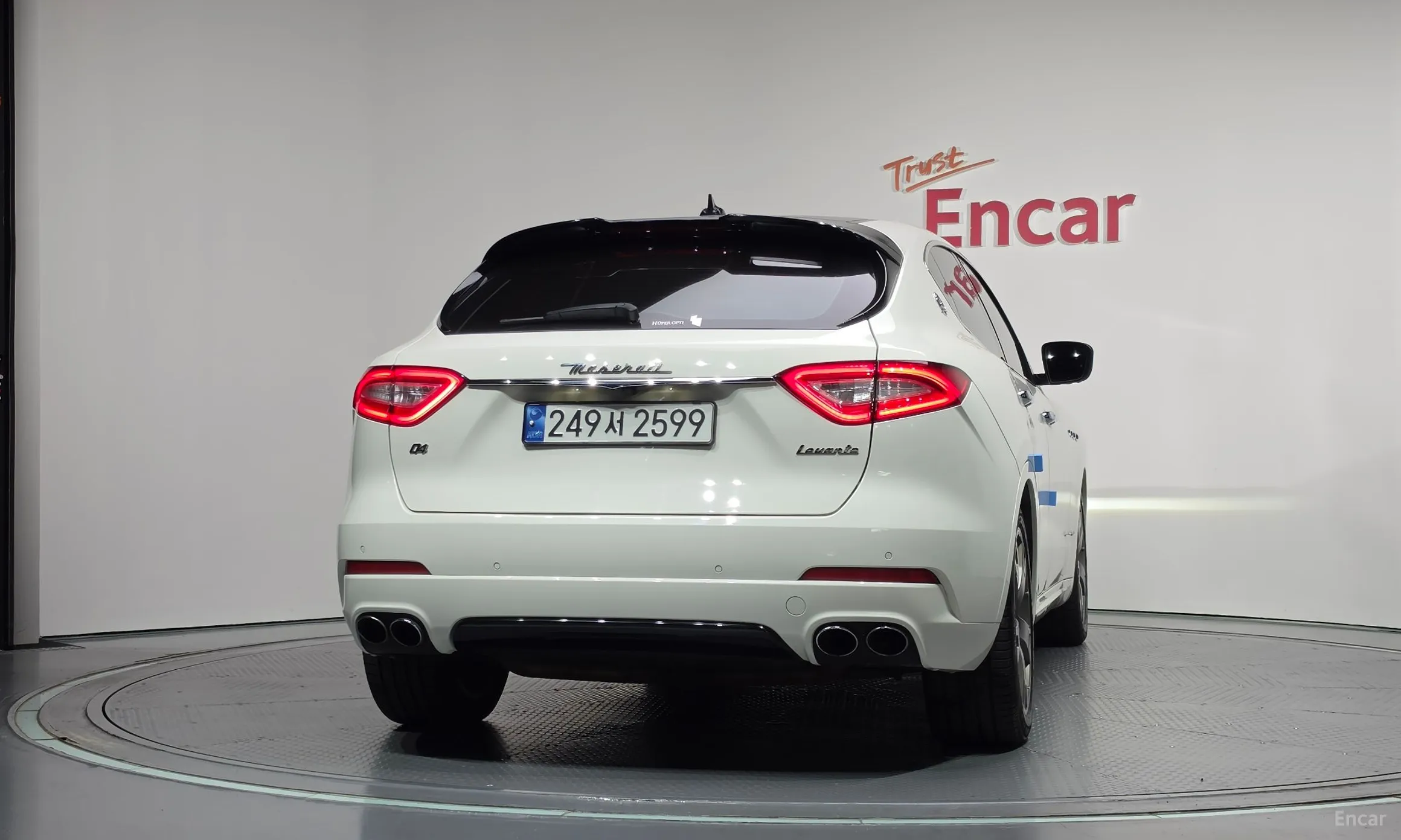 Maserati Levante превью 4