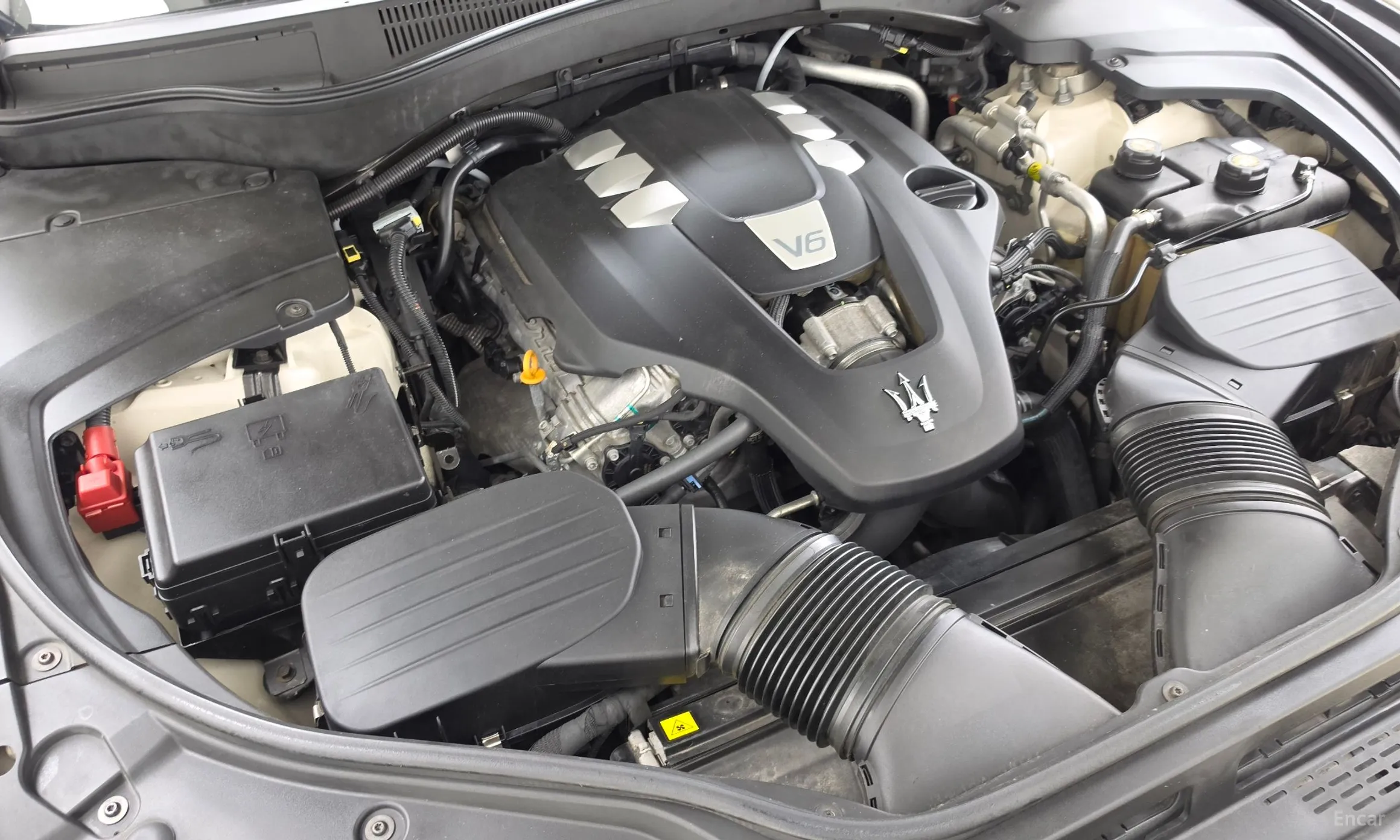Maserati Levante превью 6