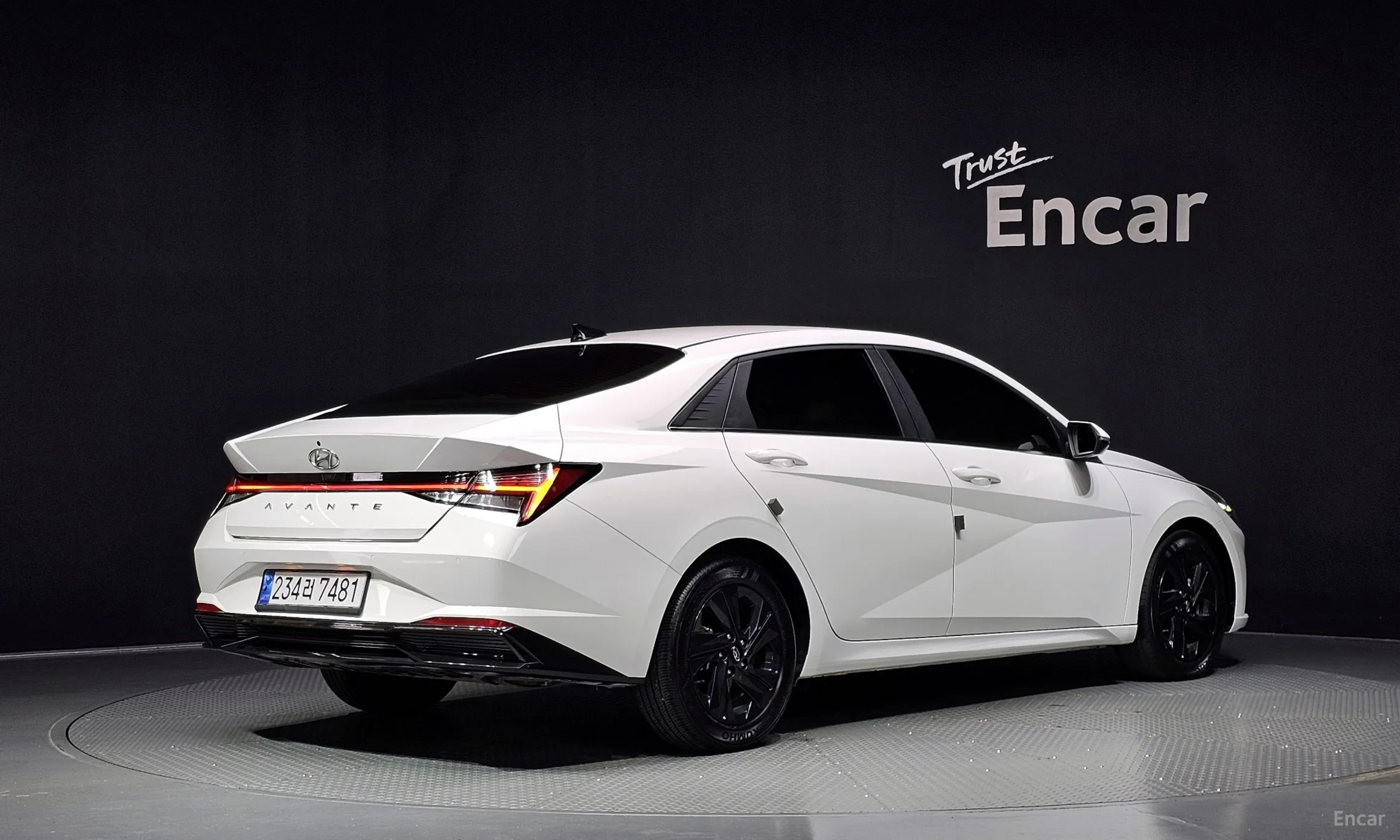 Hyundai Avante Hybrid (CN7)