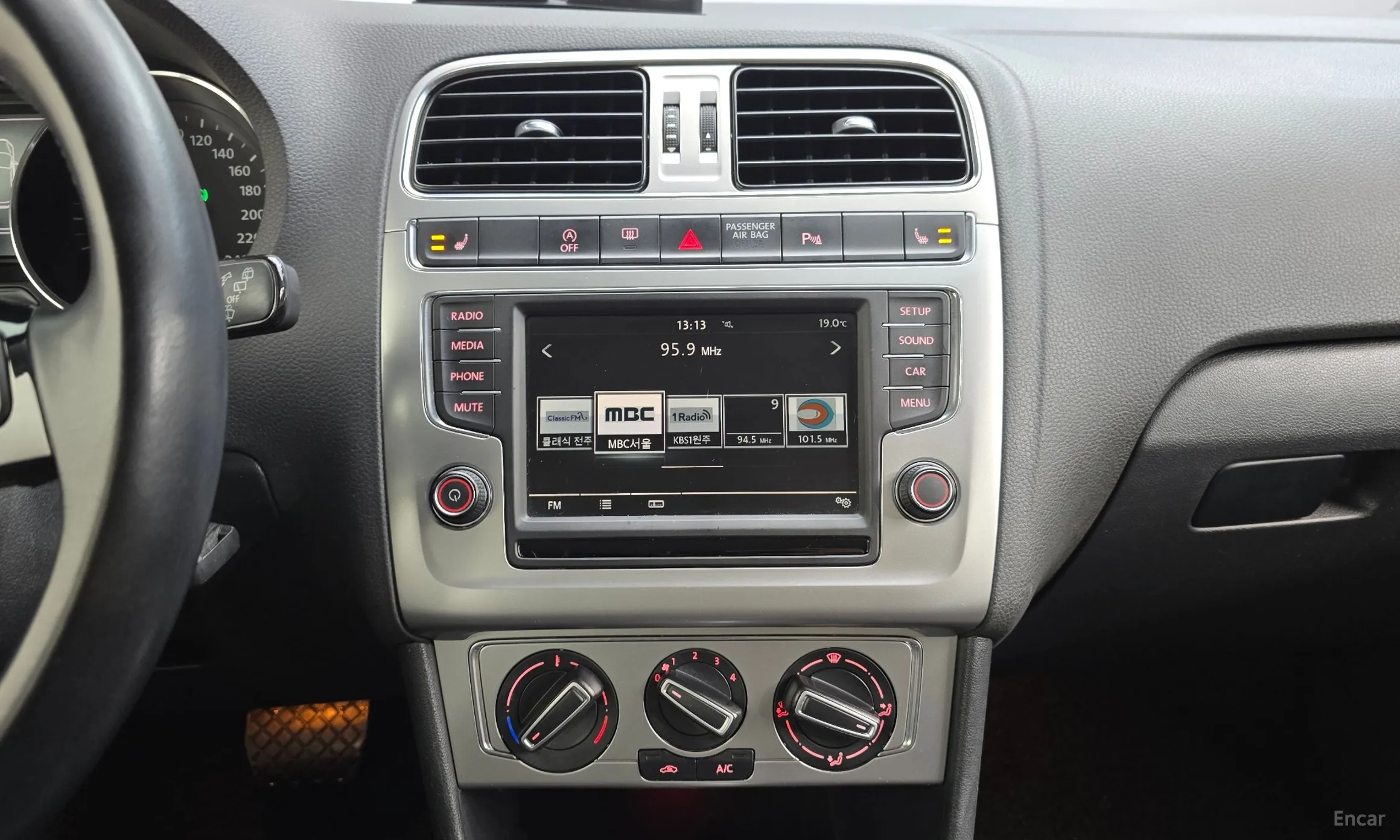 Volkswagen Polo превью 20