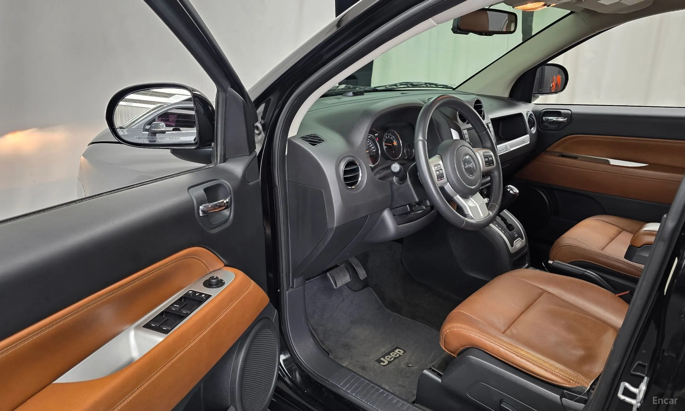 Jeep Compass превью 10