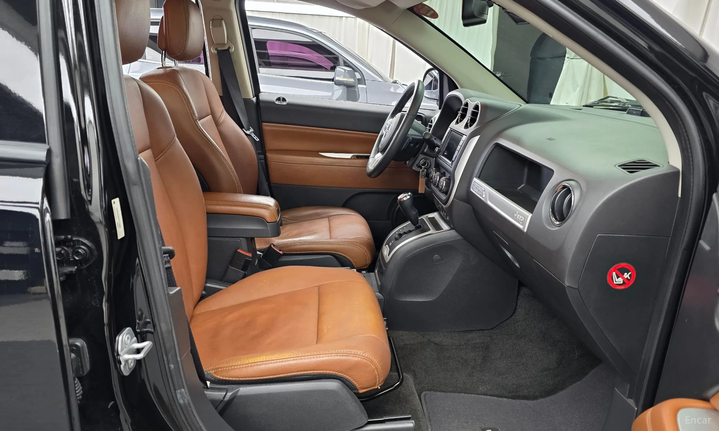 Jeep Compass превью 11