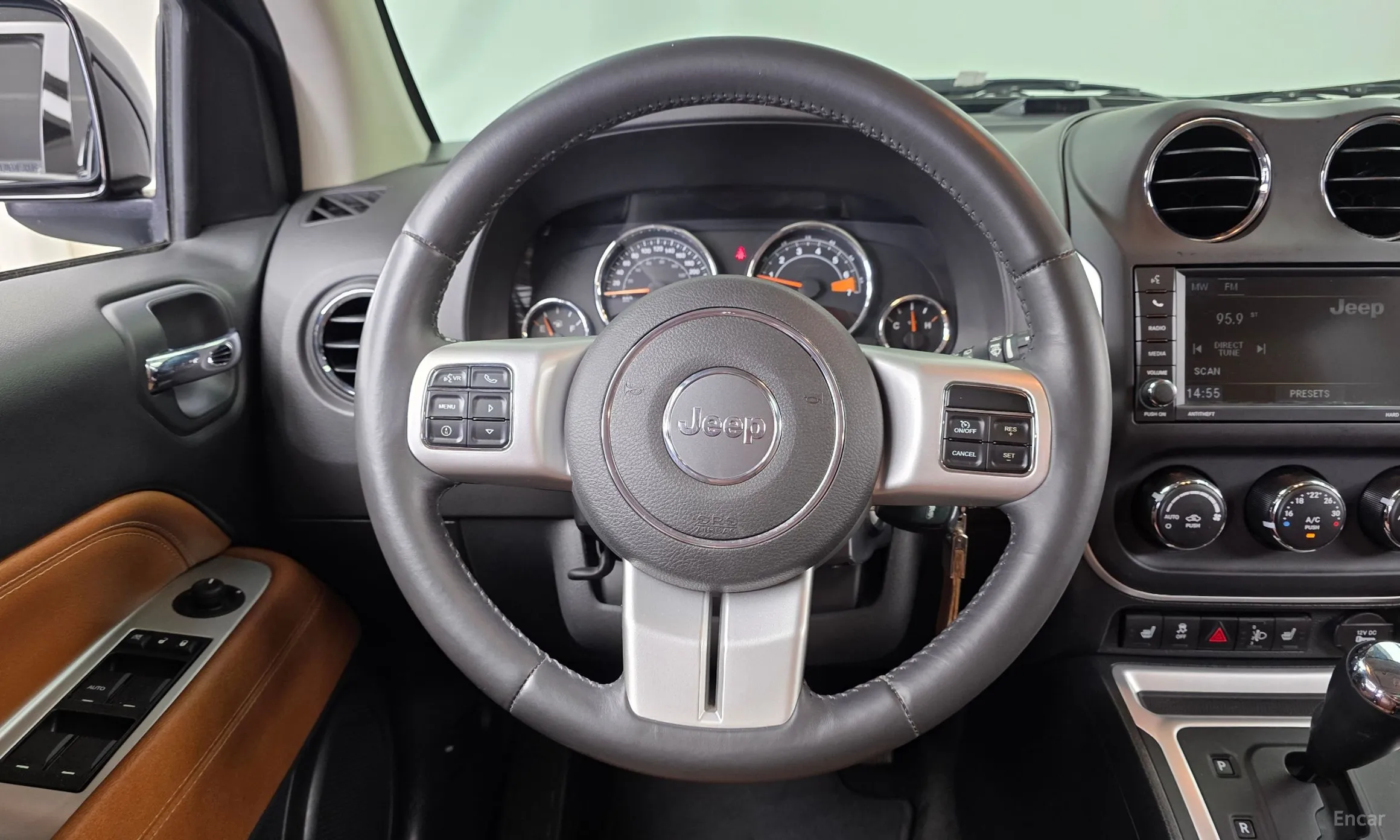 Jeep Compass превью 13
