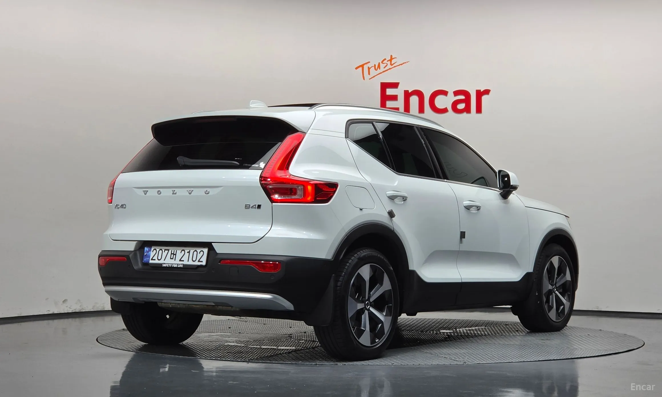 Volvo XC40 превью 2