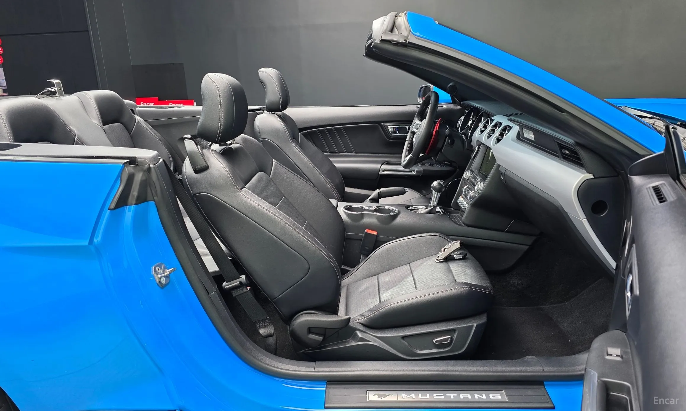 Ford Mustang превью 11