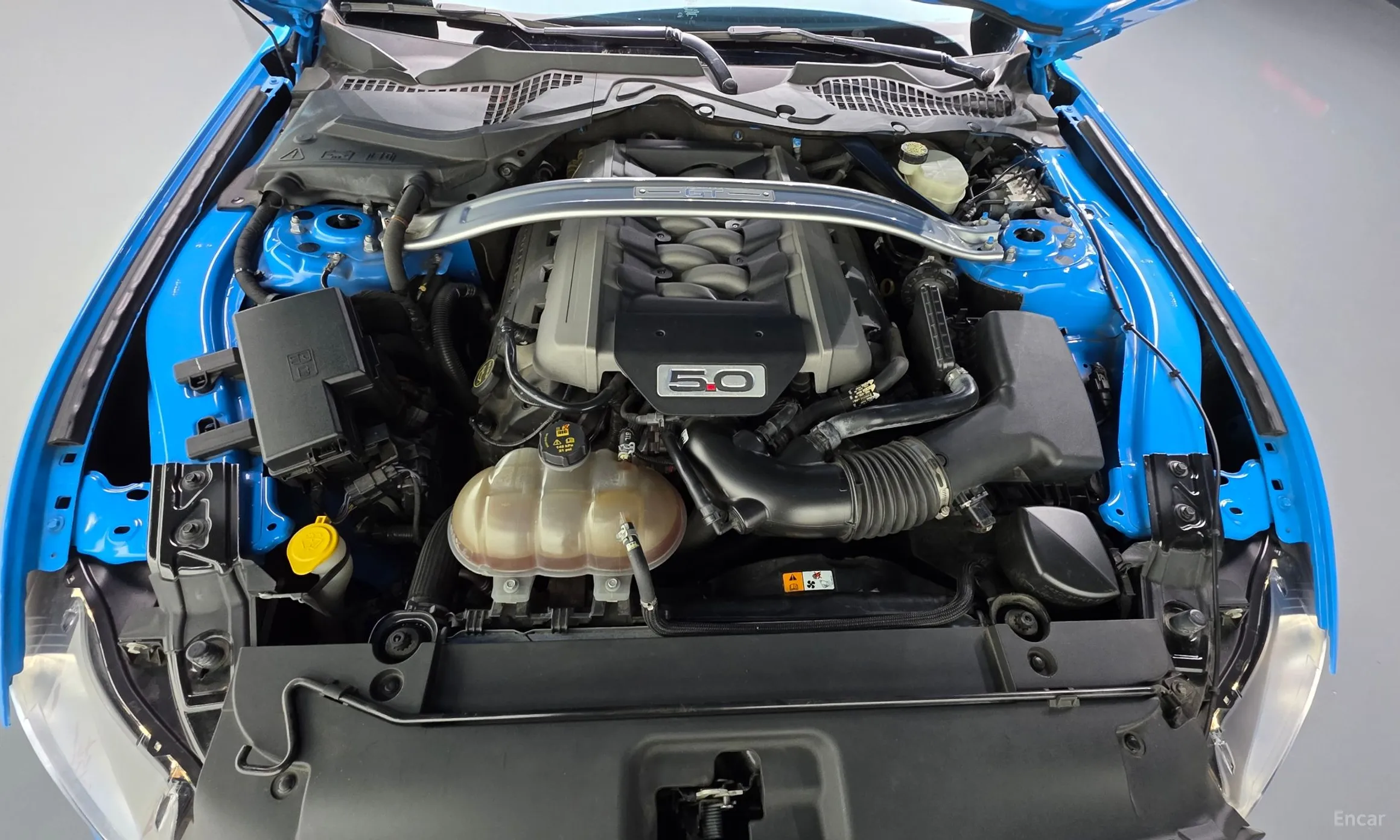 Ford Mustang превью 6