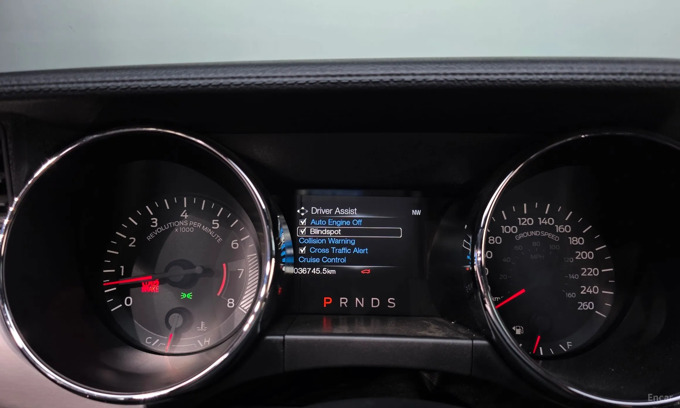 Ford Mustang превью 8
