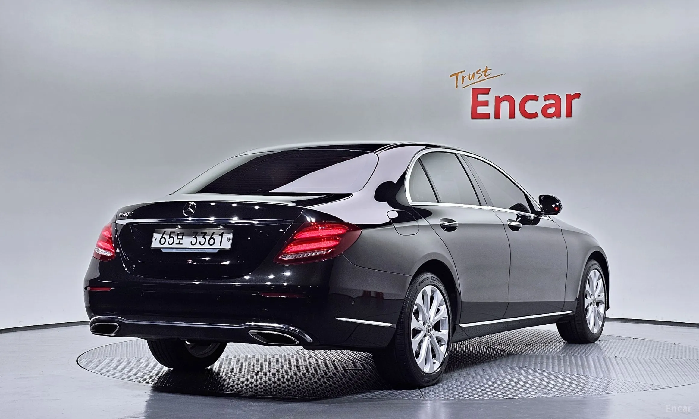 Mercedes Benz E-Class W213