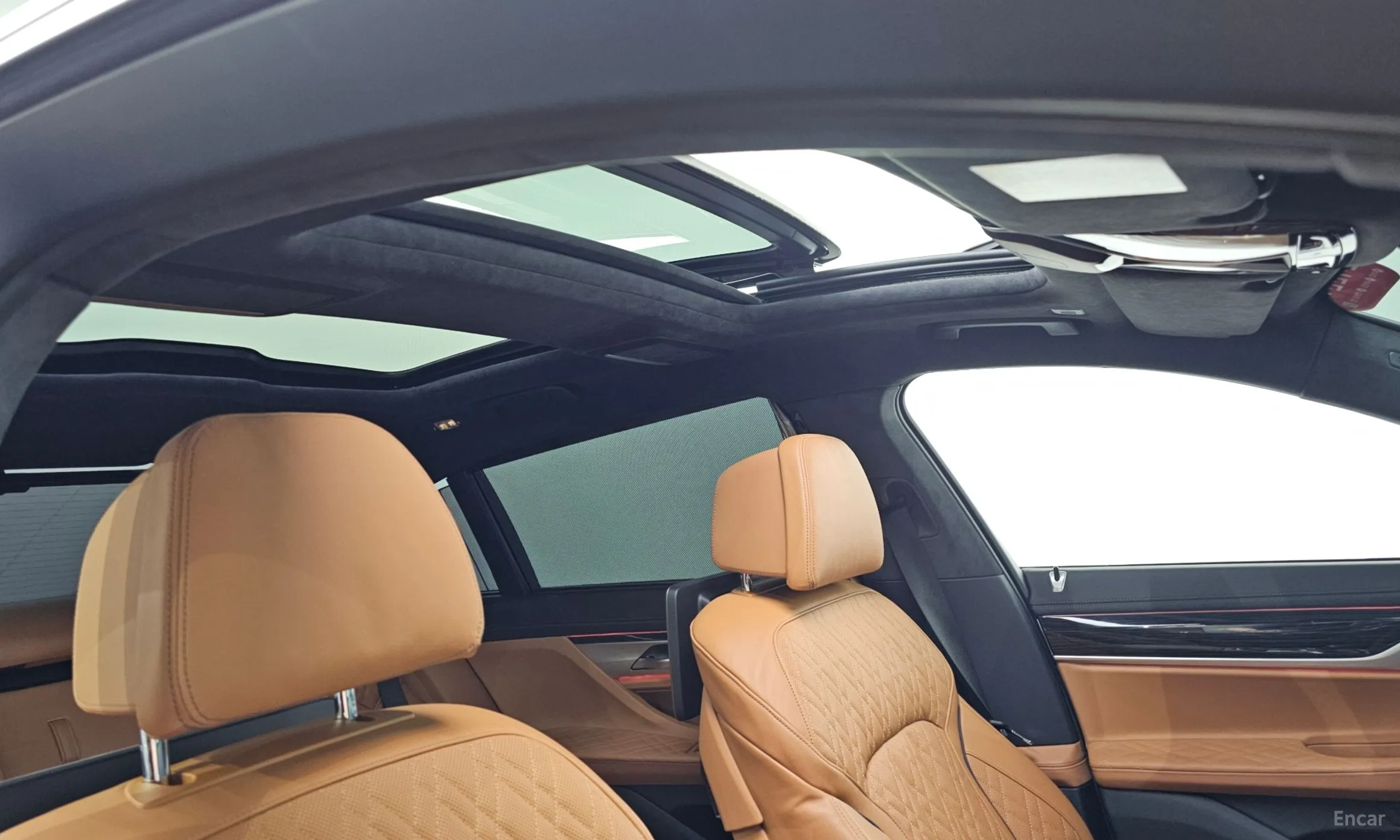 BMW 7 Series (G11) превью 17