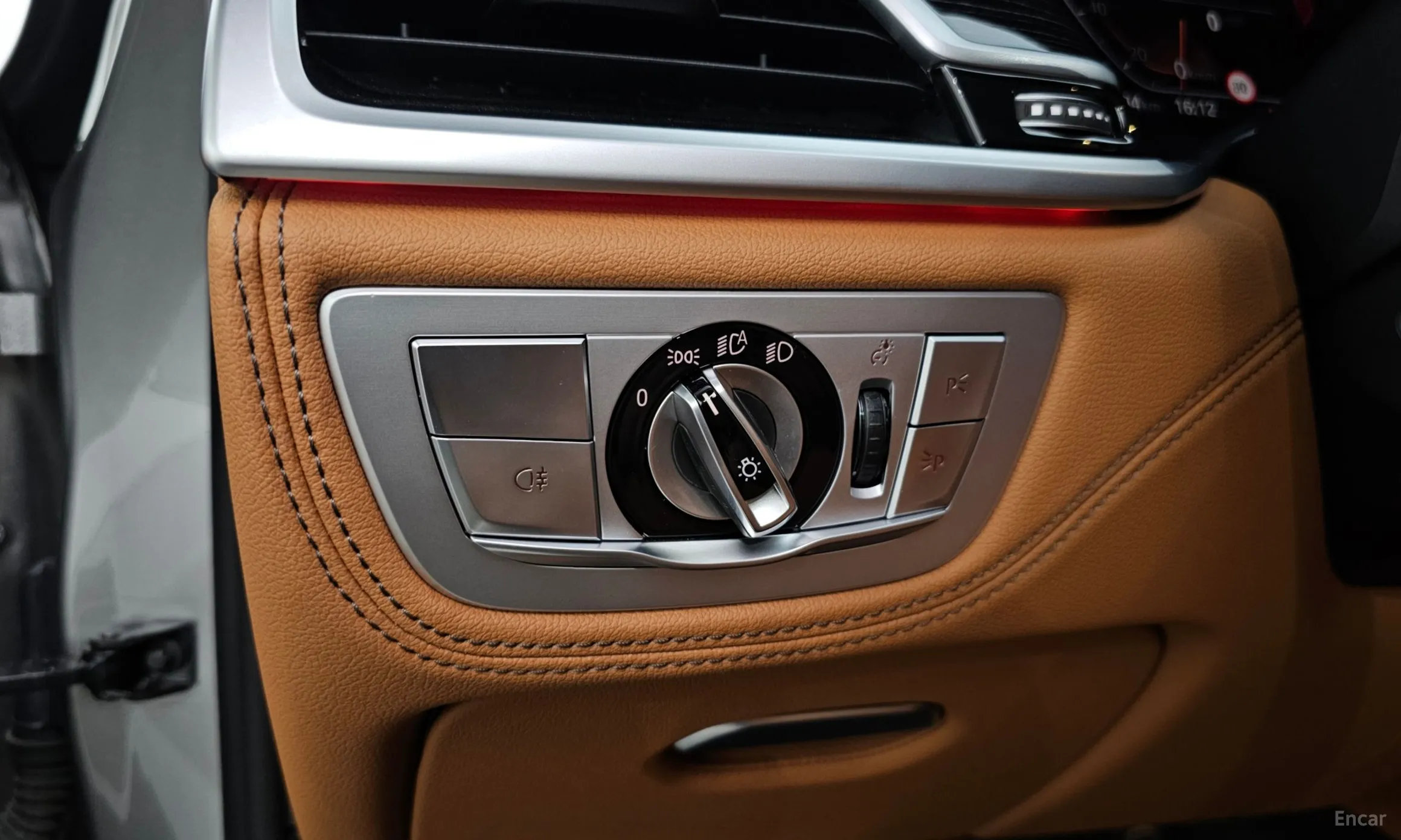 BMW 7 Series (G11) превью 19