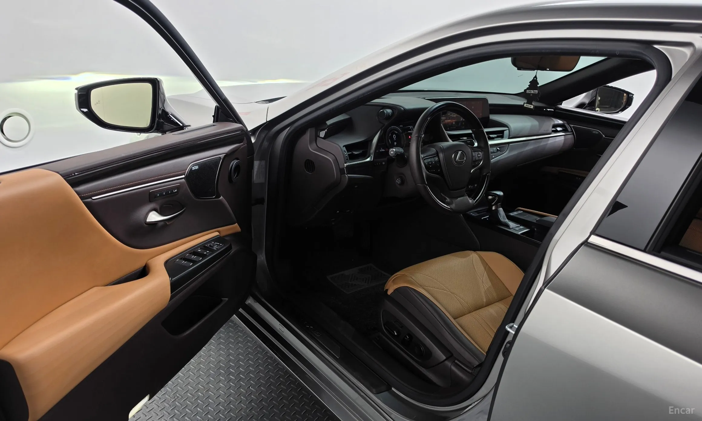 Lexus ES300h 7th Generation превью 10