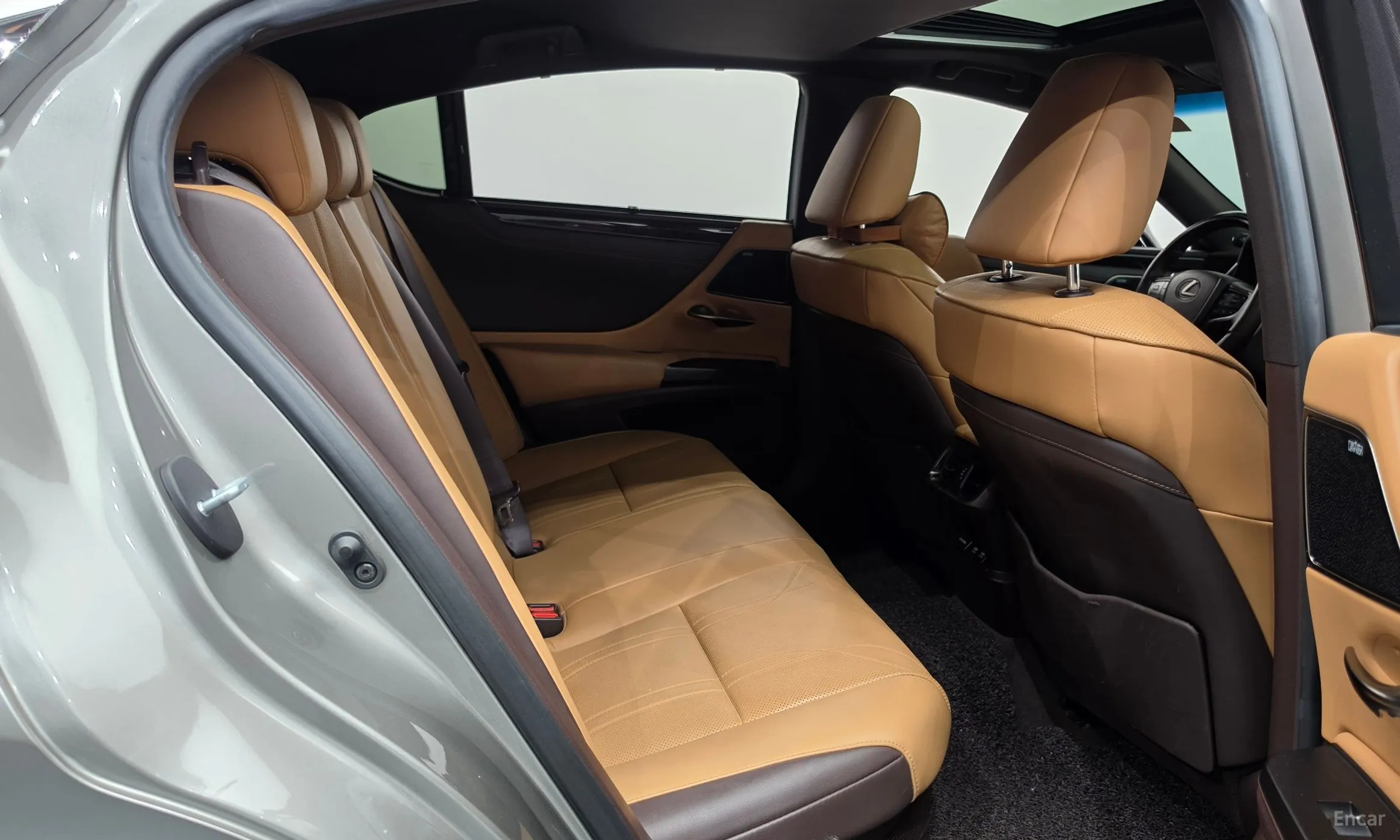 Lexus ES300h 7th Generation превью 11